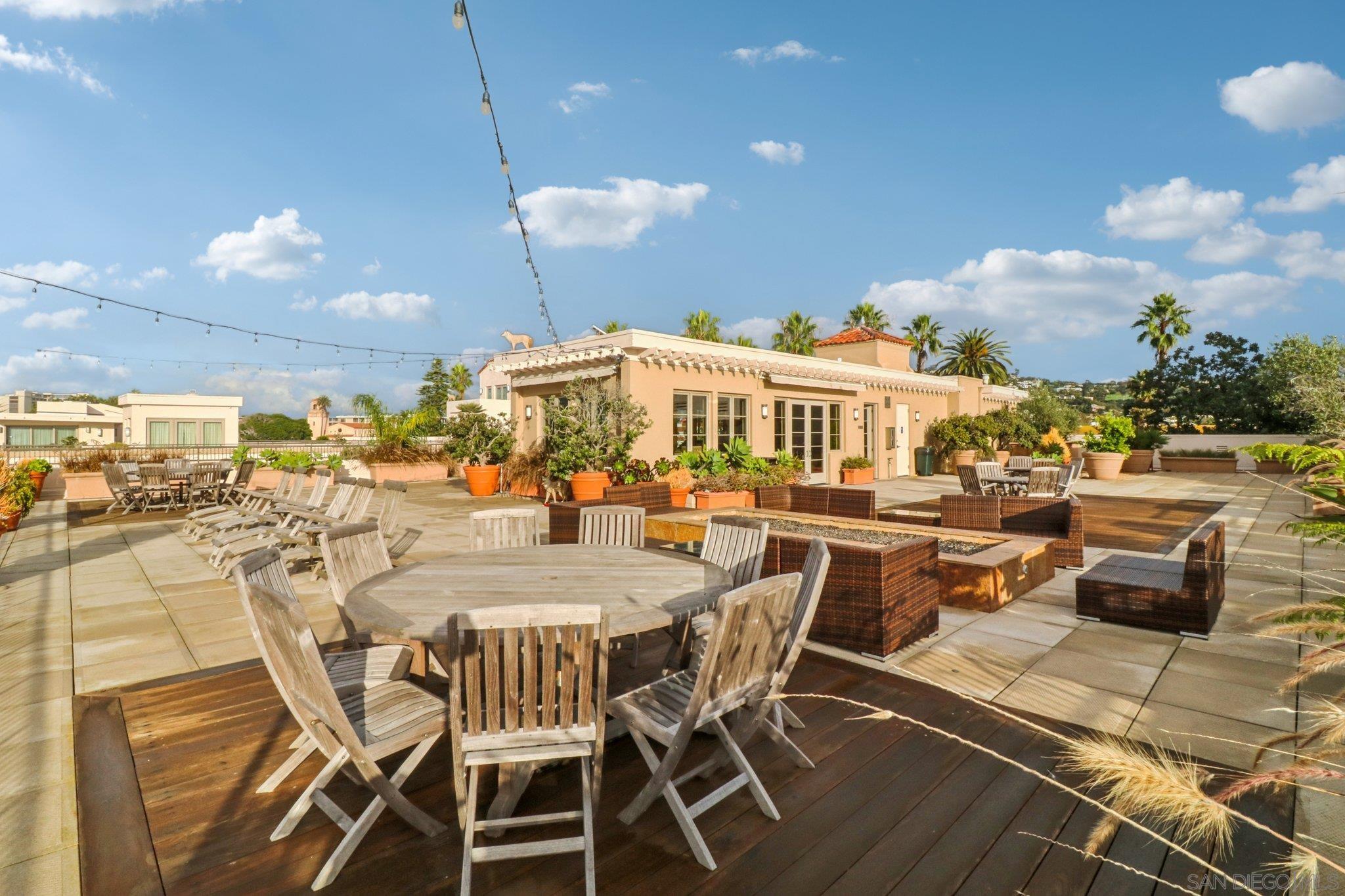 Detail Gallery Image 52 of 61 For 464  Prospect  101, La Jolla,  CA 92037 - 2 Beds | 2/1 Baths