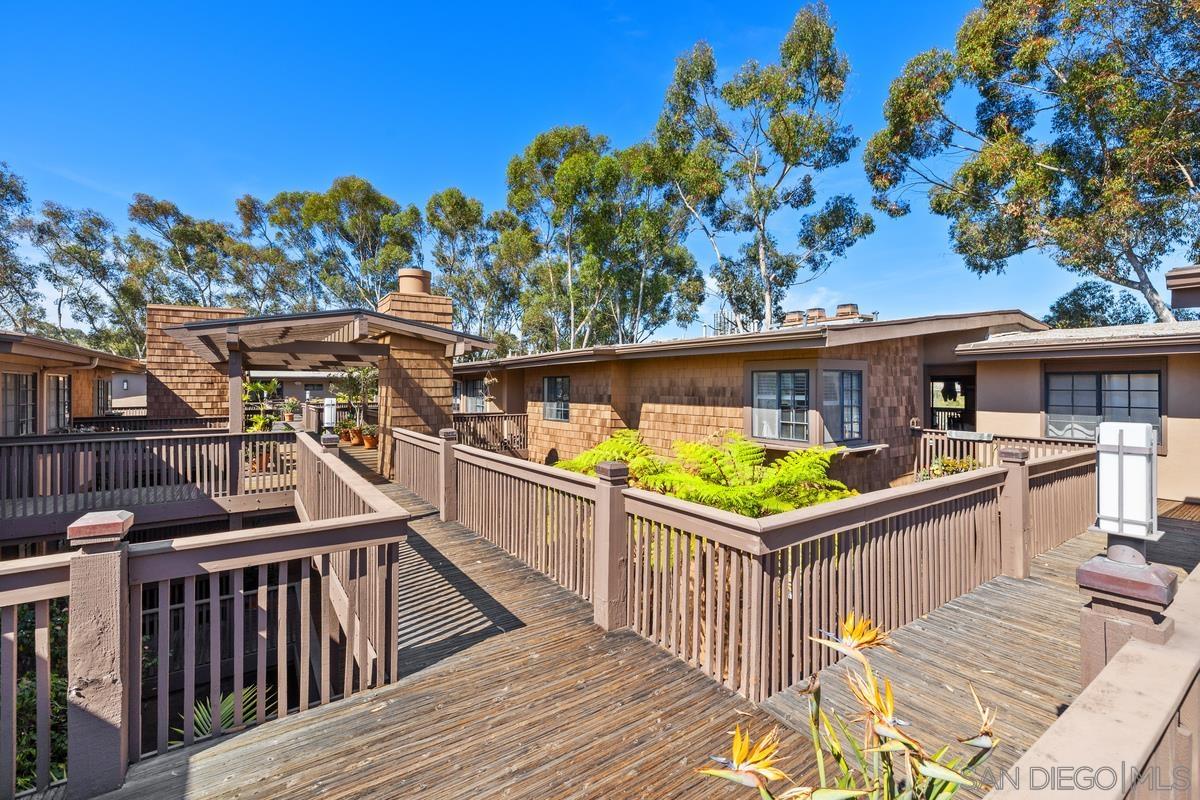 Detail Gallery Image 3 of 48 For 8860  Villa La Jolla  #314,  La Jolla,  CA 92037 - 2 Beds | 2 Baths