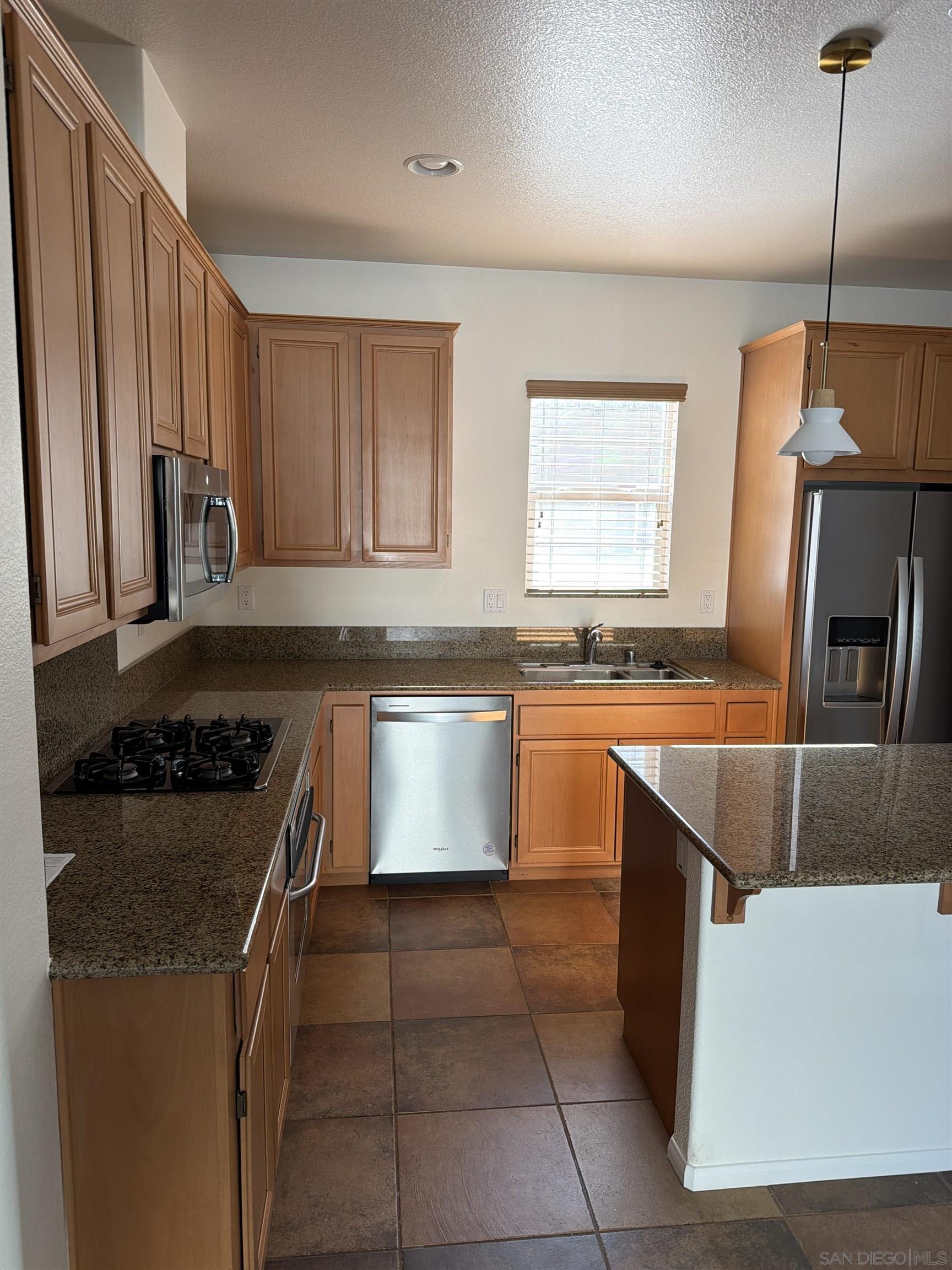 Detail Gallery Image 2 of 30 For 10551  Sanshey Lane  132, San Diego,  CA 92127 - 2 Beds | 2 Baths