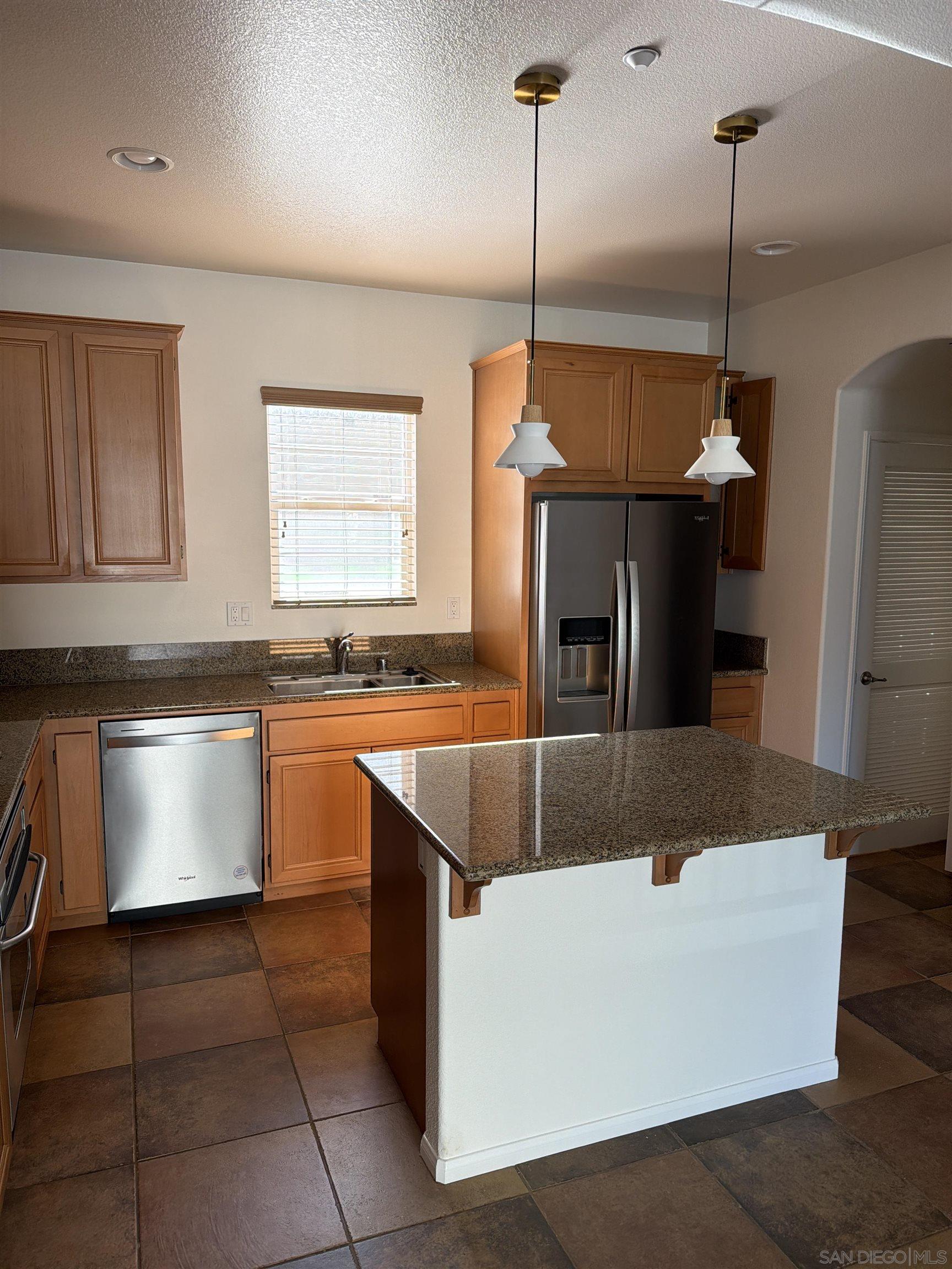 Detail Gallery Image 3 of 30 For 10551  Sanshey Lane  132, San Diego,  CA 92127 - 2 Beds | 2 Baths