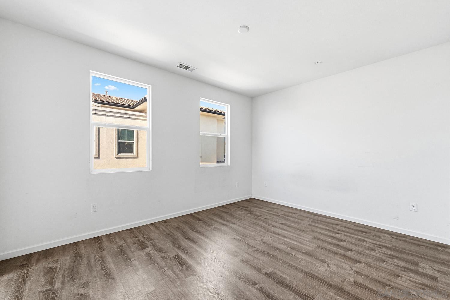 Detail Gallery Image 22 of 44 For 5230  Calle Rockfish  #99,  San Diego,  CA 92154 - 3 Beds | 2/1 Baths