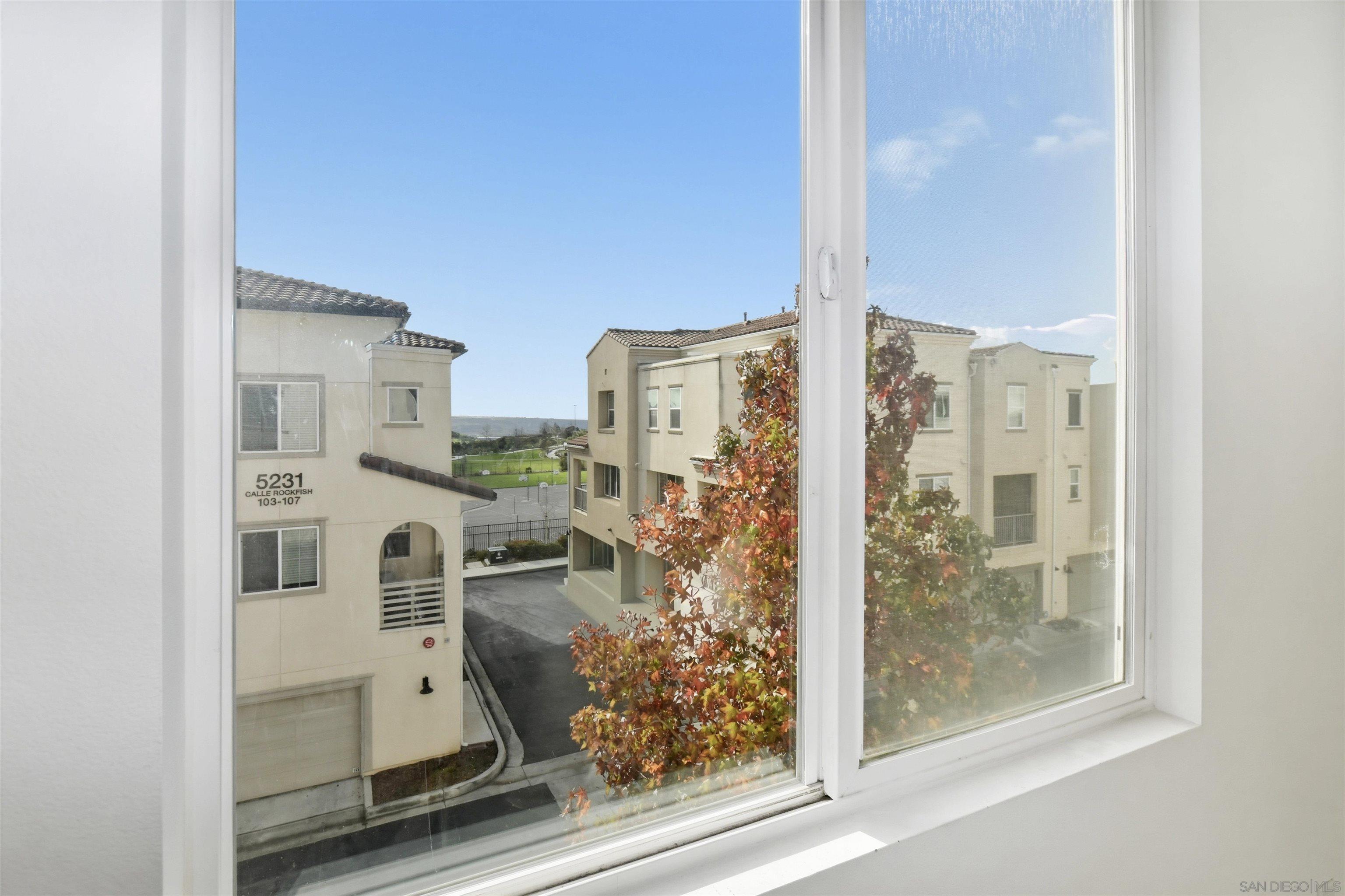 Detail Gallery Image 24 of 44 For 5230  Calle Rockfish  #99,  San Diego,  CA 92154 - 3 Beds | 2/1 Baths