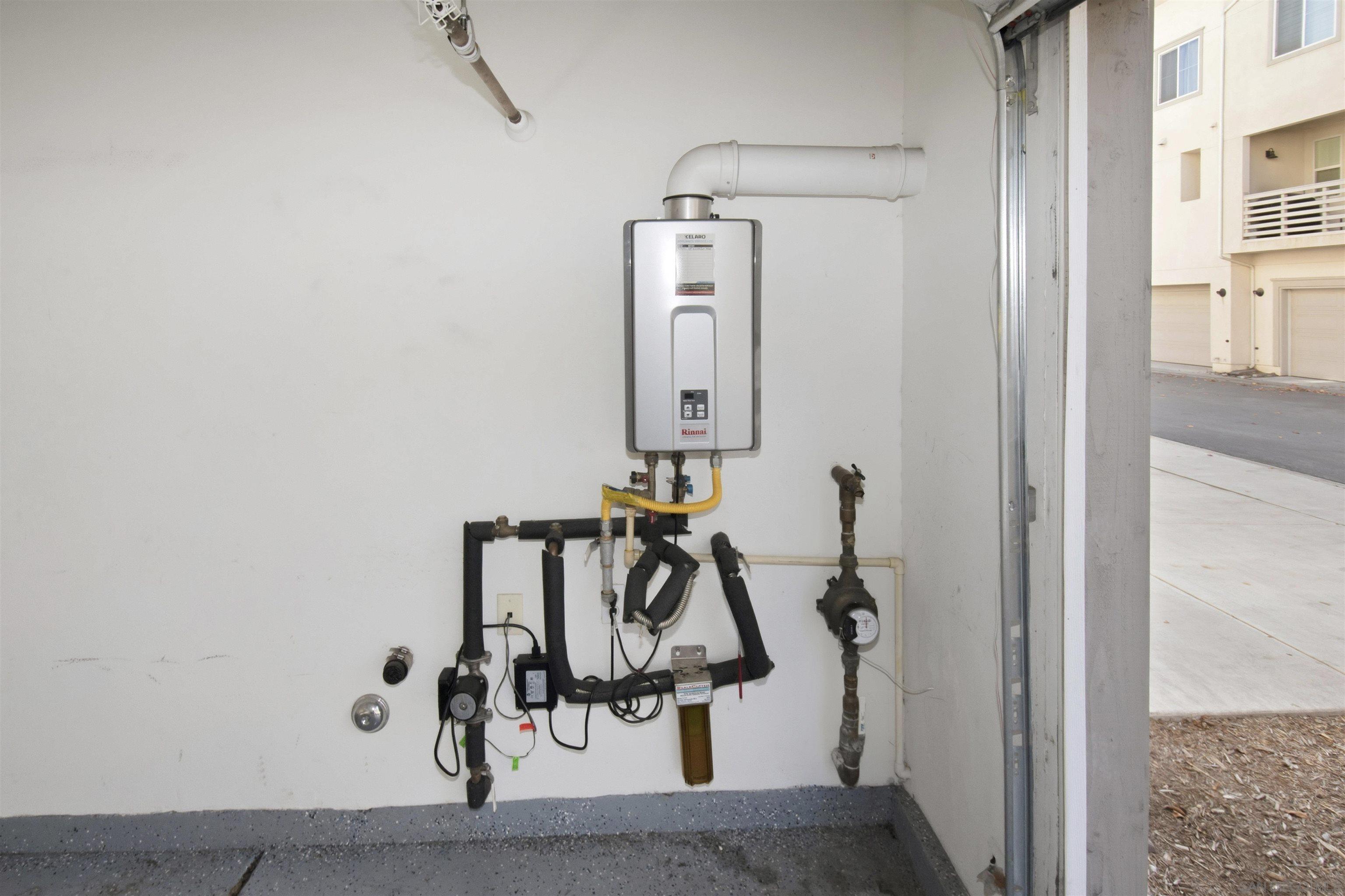 Detail Gallery Image 25 of 44 For 5230  Calle Rockfish  #99,  San Diego,  CA 92154 - 3 Beds | 2/1 Baths