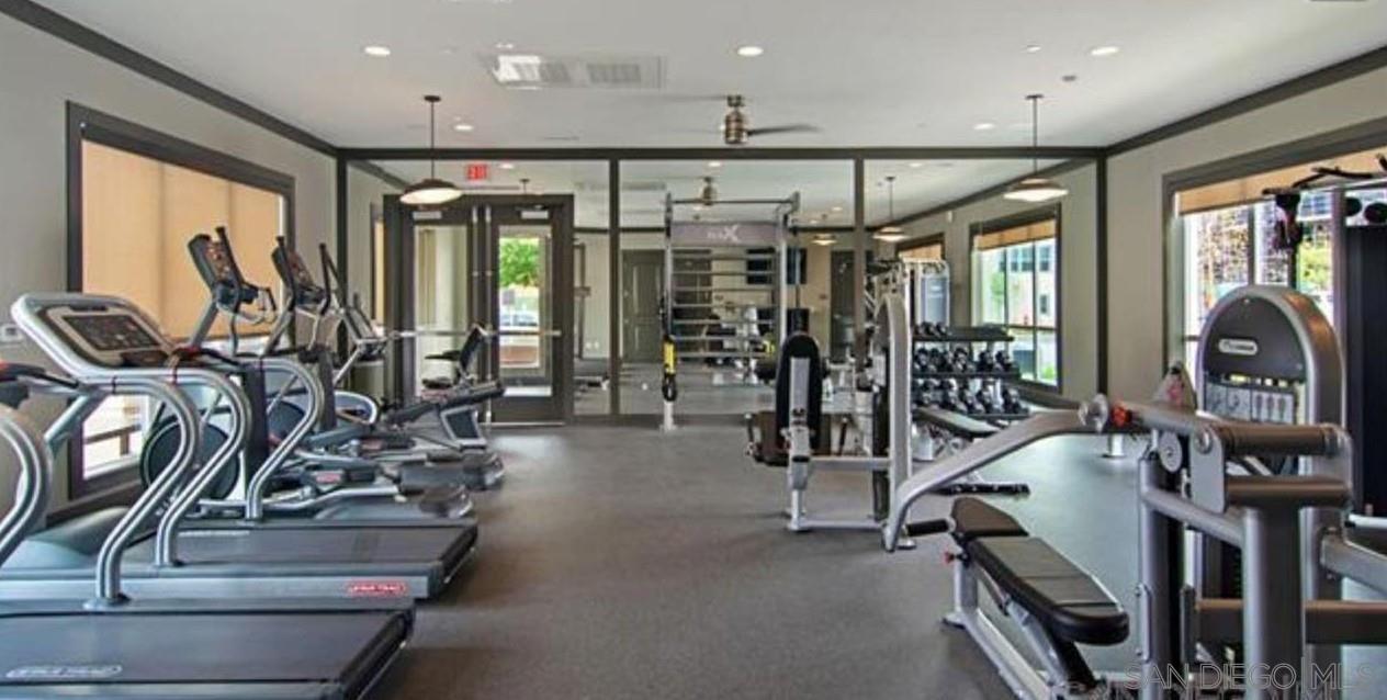 Detail Gallery Image 39 of 44 For 5230  Calle Rockfish  #99,  San Diego,  CA 92154 - 3 Beds | 2/1 Baths