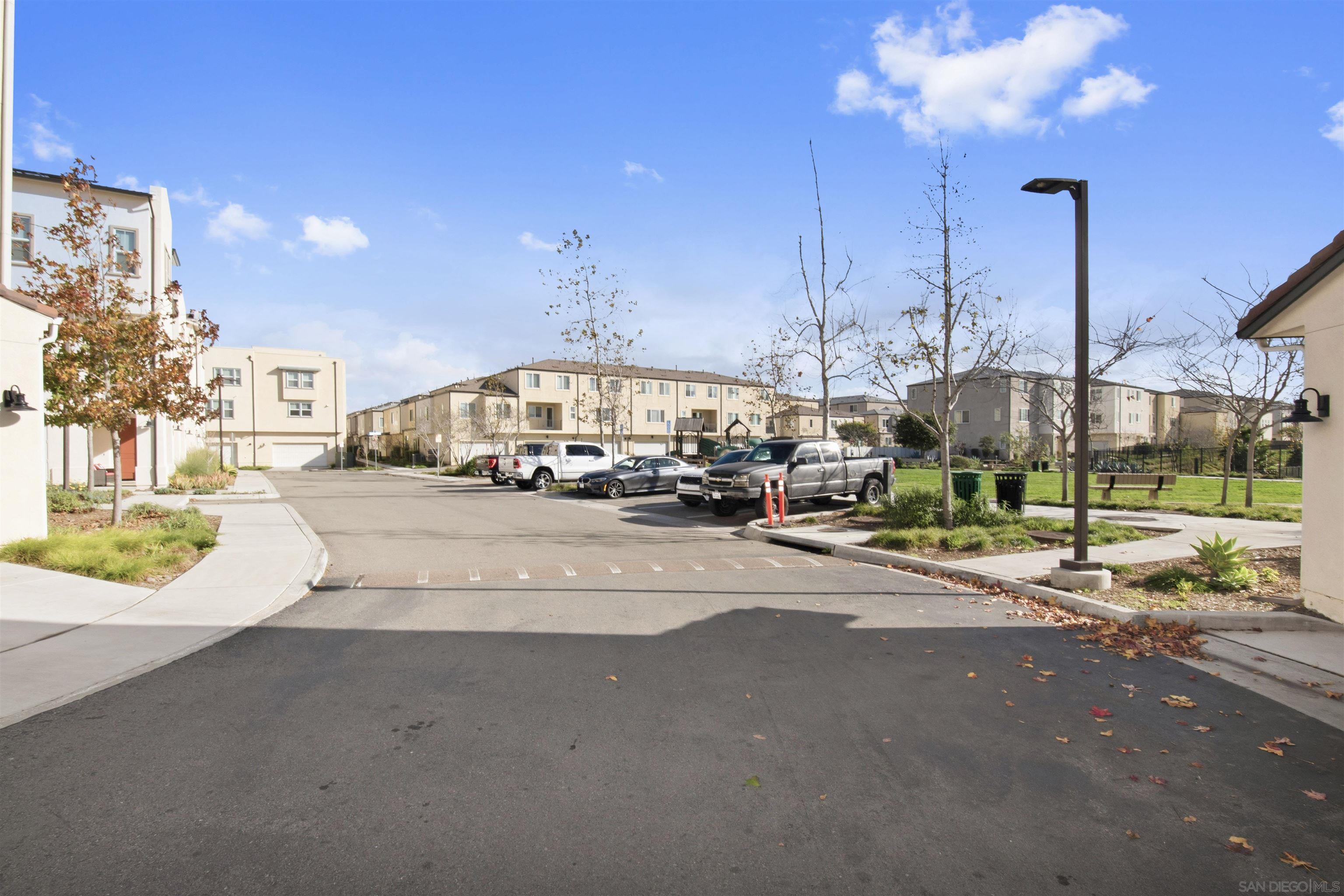 Detail Gallery Image 41 of 44 For 5230  Calle Rockfish  #99,  San Diego,  CA 92154 - 3 Beds | 2/1 Baths