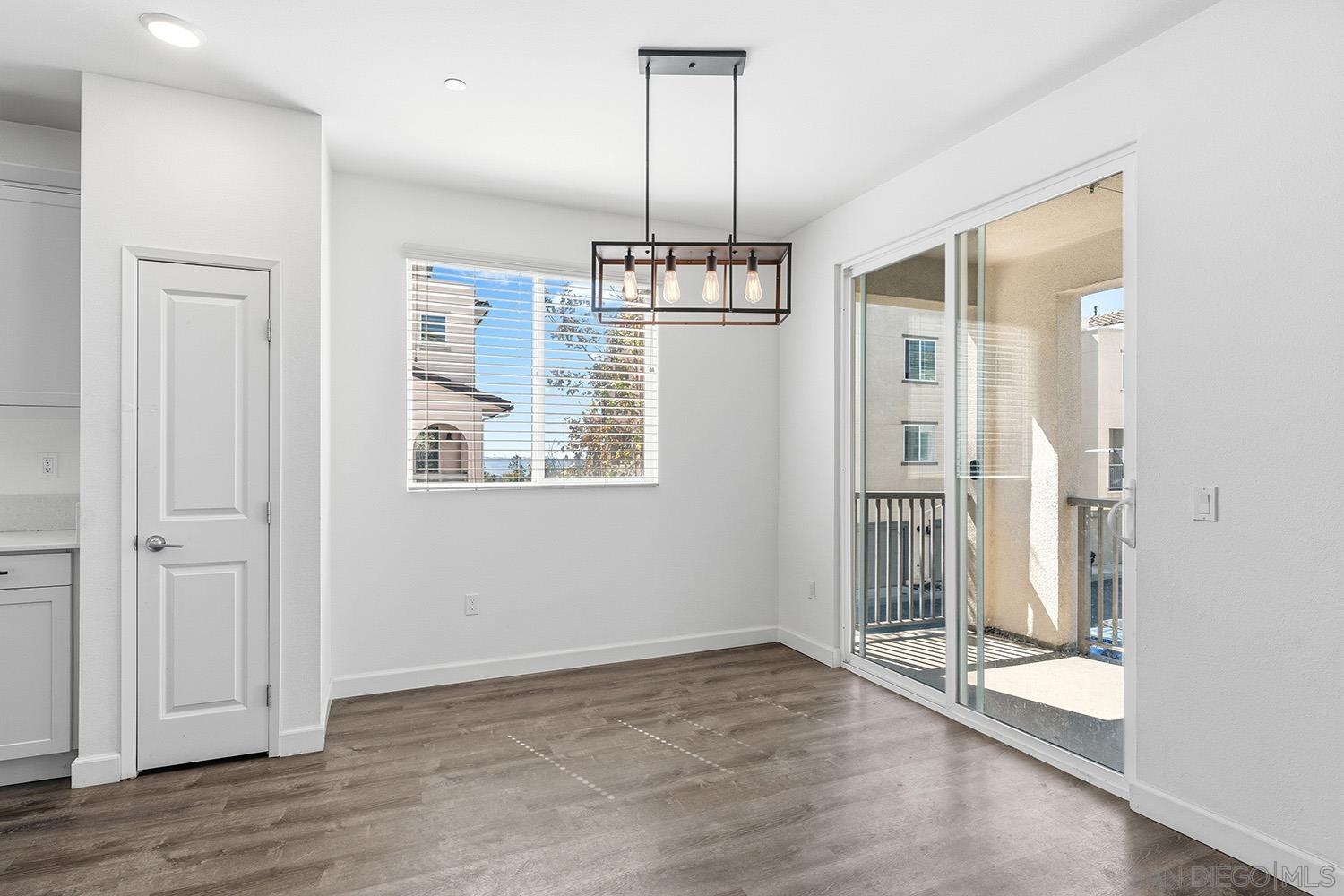 Detail Gallery Image 9 of 44 For 5230  Calle Rockfish  #99,  San Diego,  CA 92154 - 3 Beds | 2/1 Baths