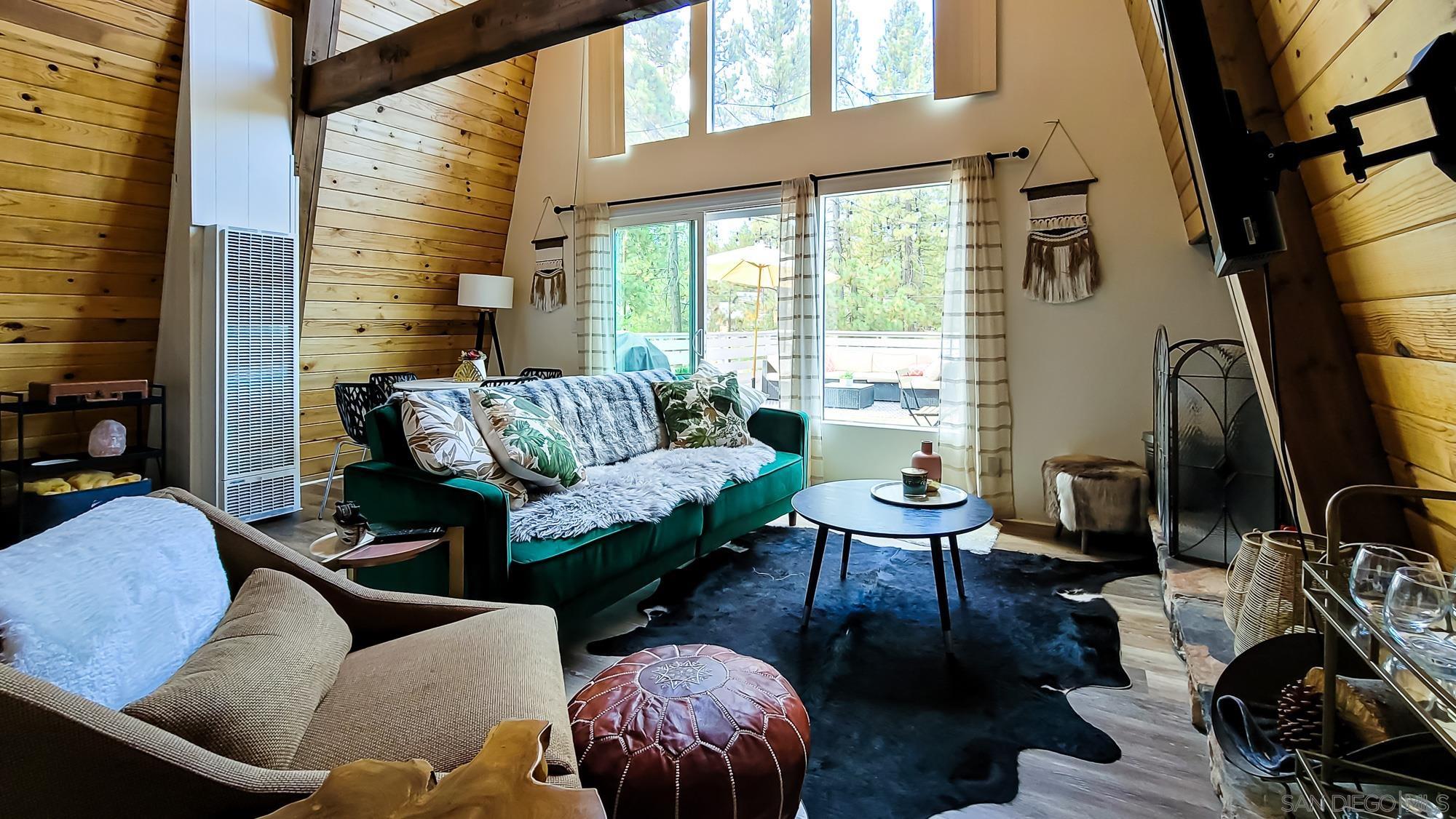 Detail Gallery Image 7 of 36 For 777  Iris Dr, Big Bear Lake,  CA 92315 - 2 Beds | 1 Baths