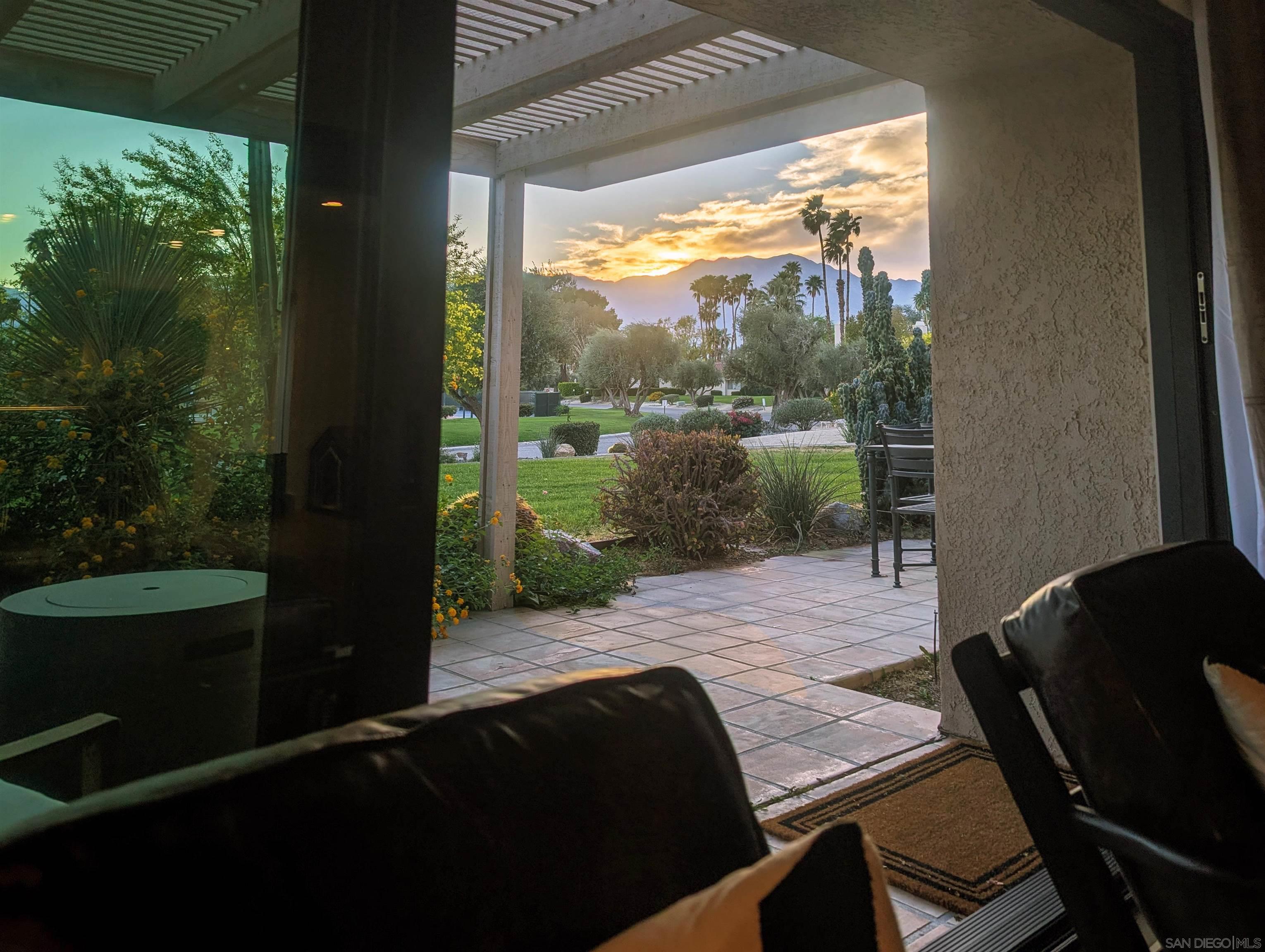 Detail Gallery Image 12 of 49 For 359  Wimbledon Drive, Rancho Mirage,  CA 92270 - 2 Beds | 2 Baths