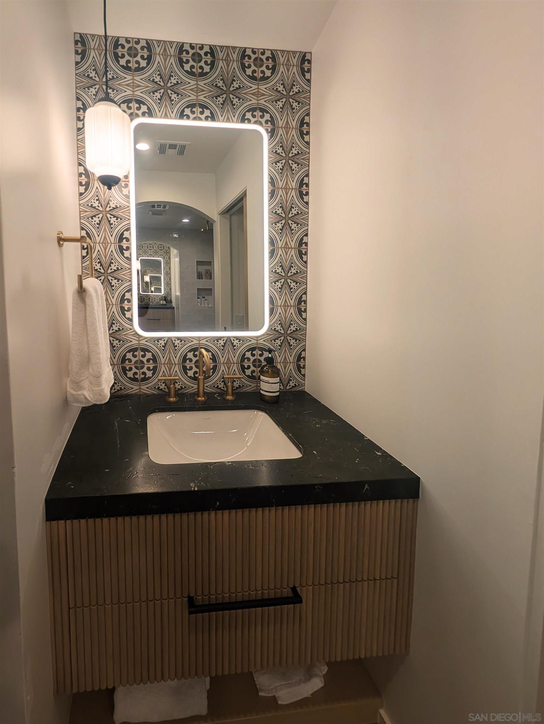 Detail Gallery Image 30 of 49 For 359  Wimbledon Drive, Rancho Mirage,  CA 92270 - 2 Beds | 2 Baths