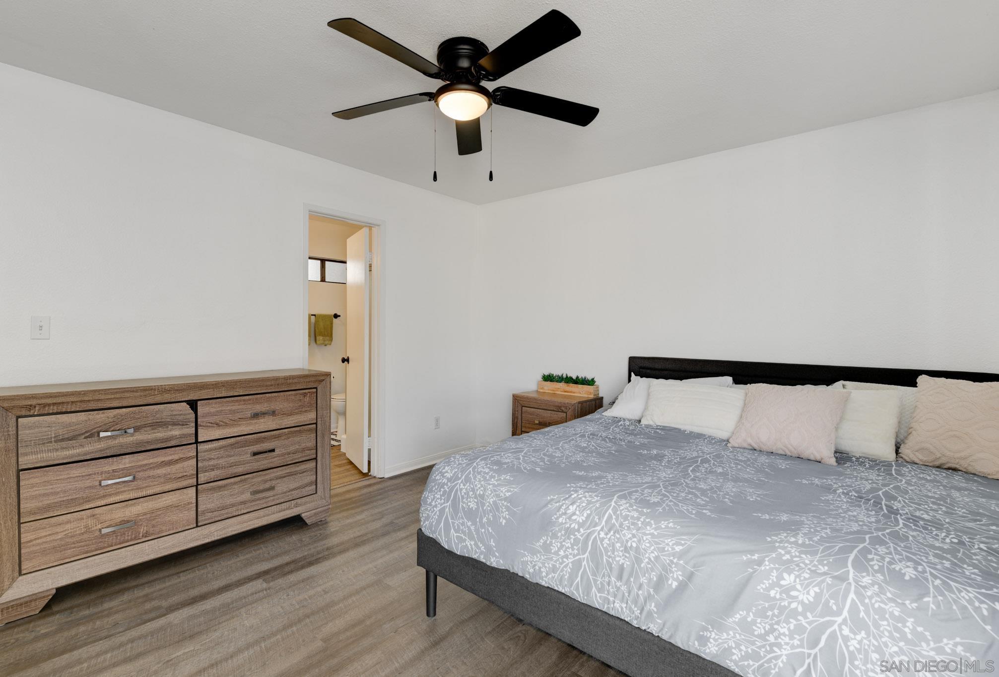 Detail Gallery Image 14 of 28 For 12650  Lakeshore Dr  #149,  Lakeside,  CA 92040 - 2 Beds | 2 Baths