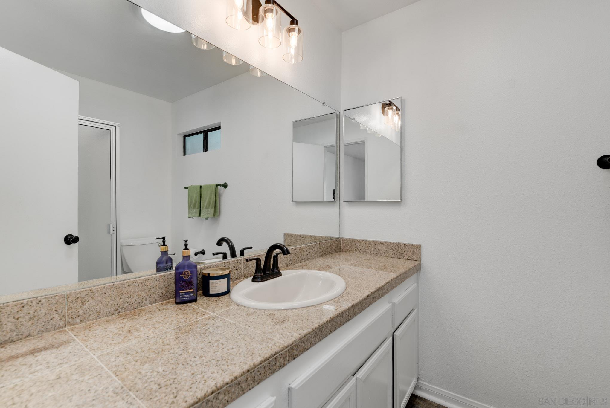 Detail Gallery Image 15 of 28 For 12650  Lakeshore Dr  #149,  Lakeside,  CA 92040 - 2 Beds | 2 Baths