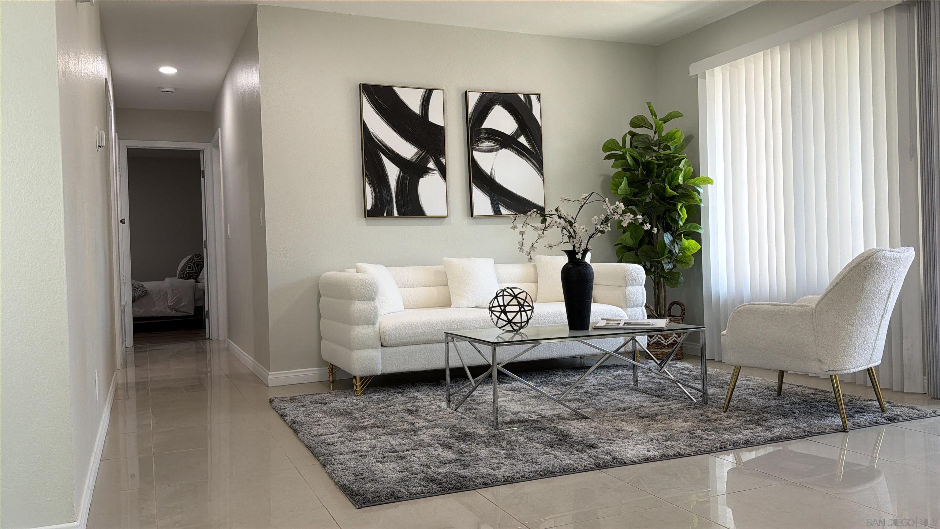 Front Image Thumbnail for SD260006102