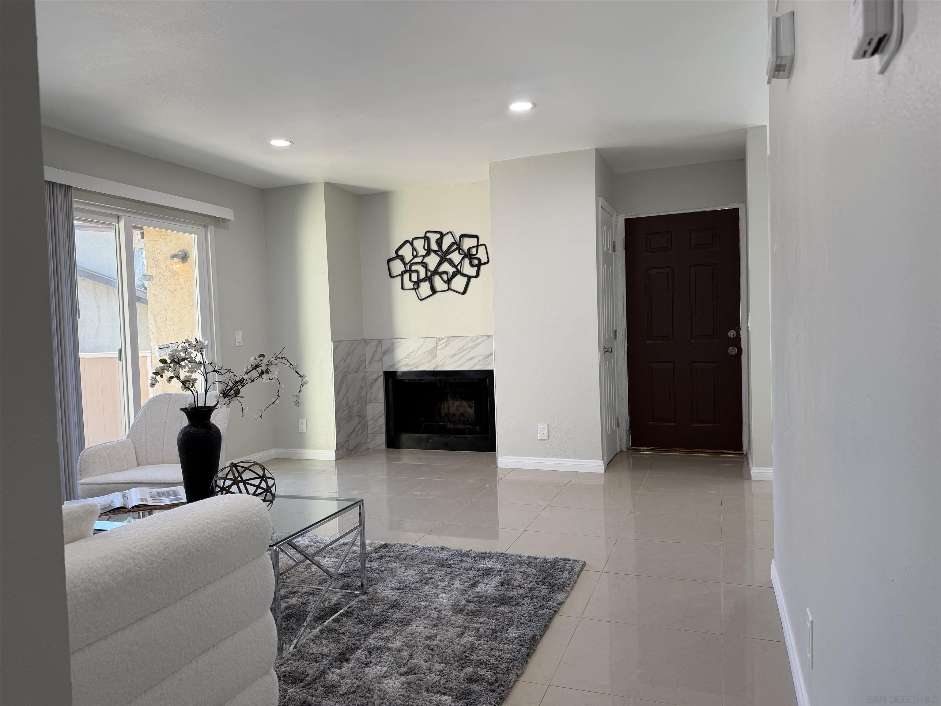 Detail Gallery Image 2 of 26 For 621  R Ave  #24,  National City,  CA 91950 - 2 Beds | 1 Baths