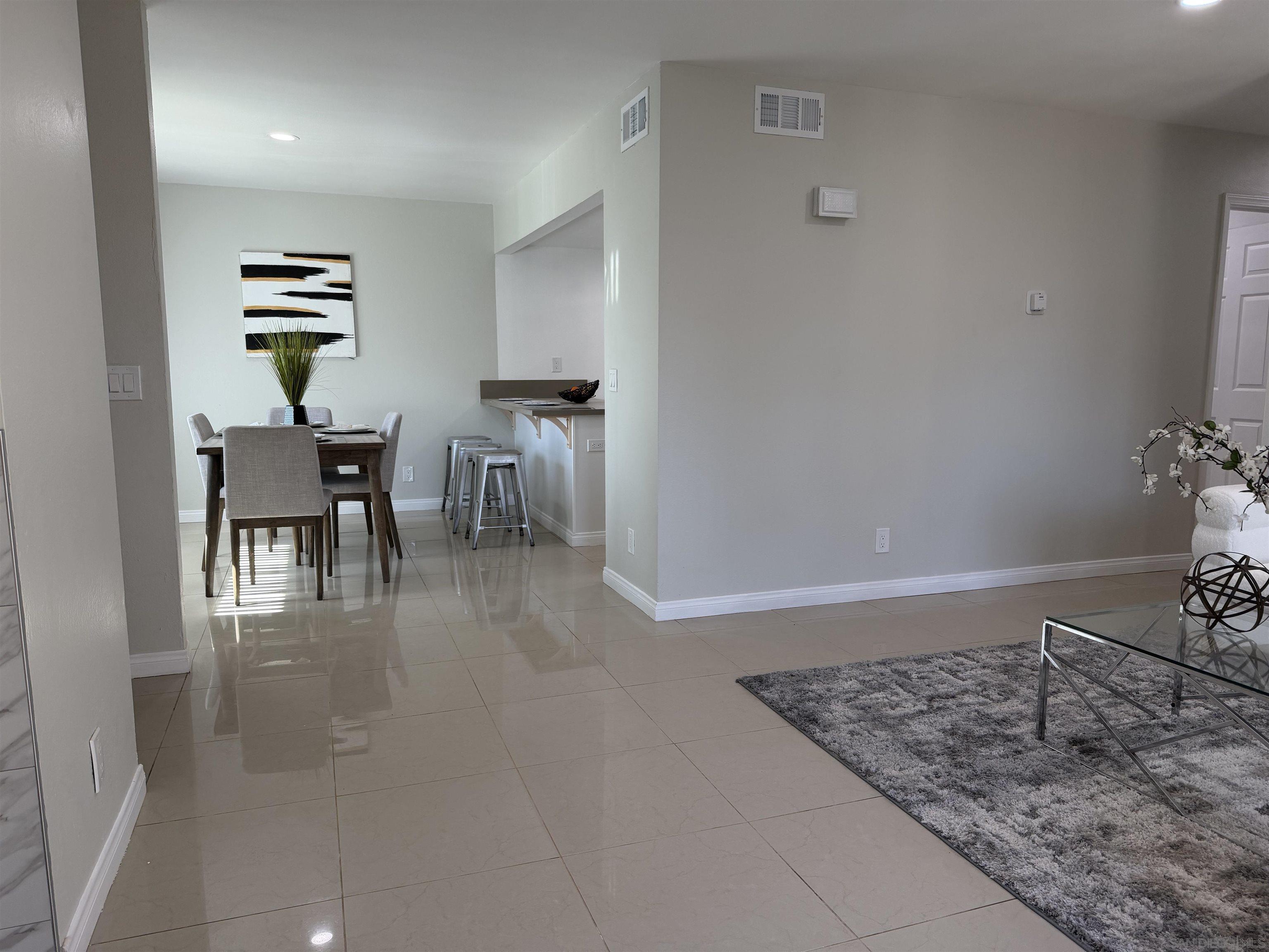 Detail Gallery Image 3 of 26 For 621  R Ave  #24,  National City,  CA 91950 - 2 Beds | 1 Baths