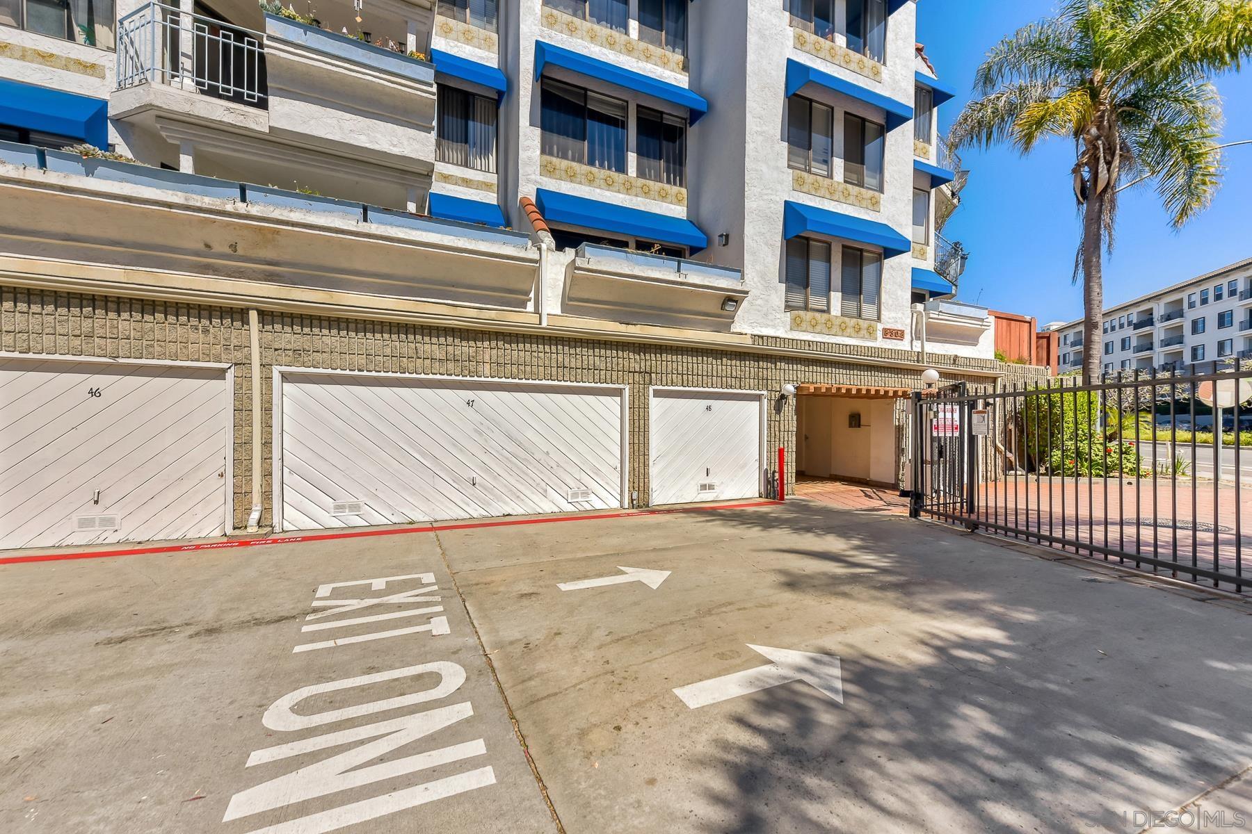 Detail Gallery Image 11 of 28 For 8308  Regents Rd  1h,  San Diego,  CA 92122 - 2 Beds | 1 Baths