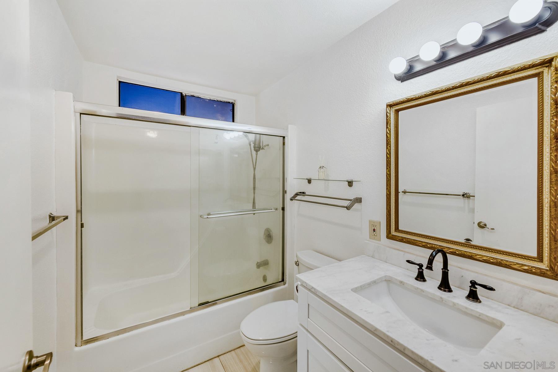 Detail Gallery Image 24 of 28 For 8308  Regents Rd  1h,  San Diego,  CA 92122 - 2 Beds | 1 Baths