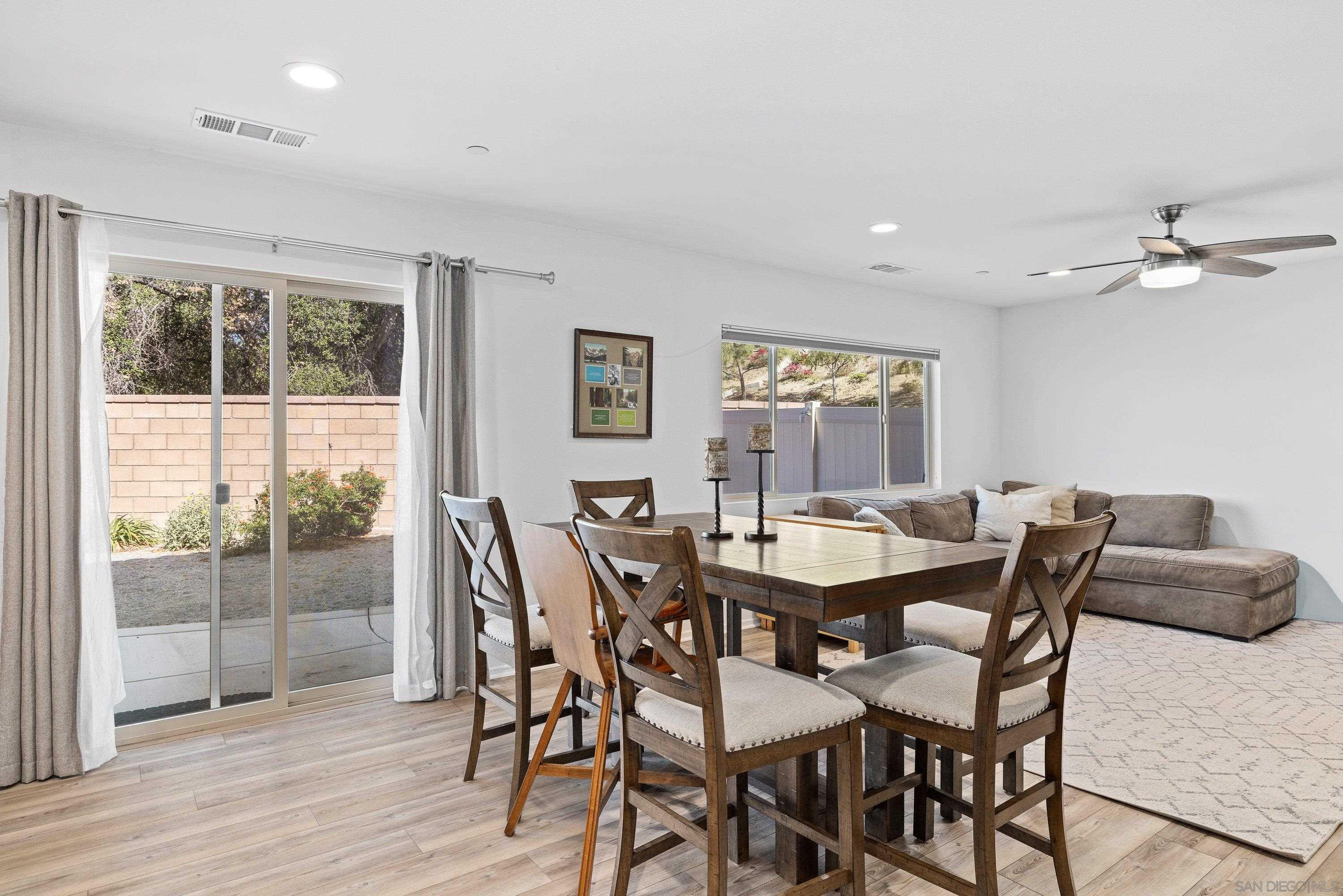 Detail Gallery Image 11 of 57 For 24060  Raptor Way, Lake Elsinore,  CA 92532 - 4 Beds | 2/1 Baths