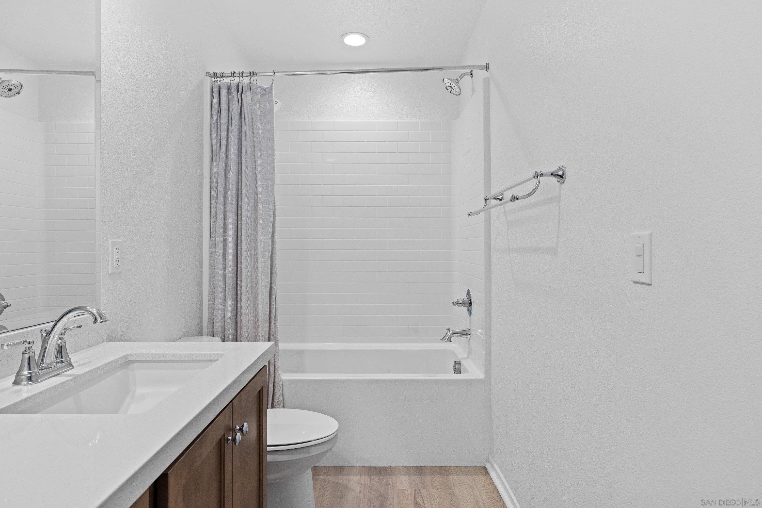 Detail Gallery Image 28 of 57 For 24060  Raptor Way, Lake Elsinore,  CA 92532 - 4 Beds | 2/1 Baths