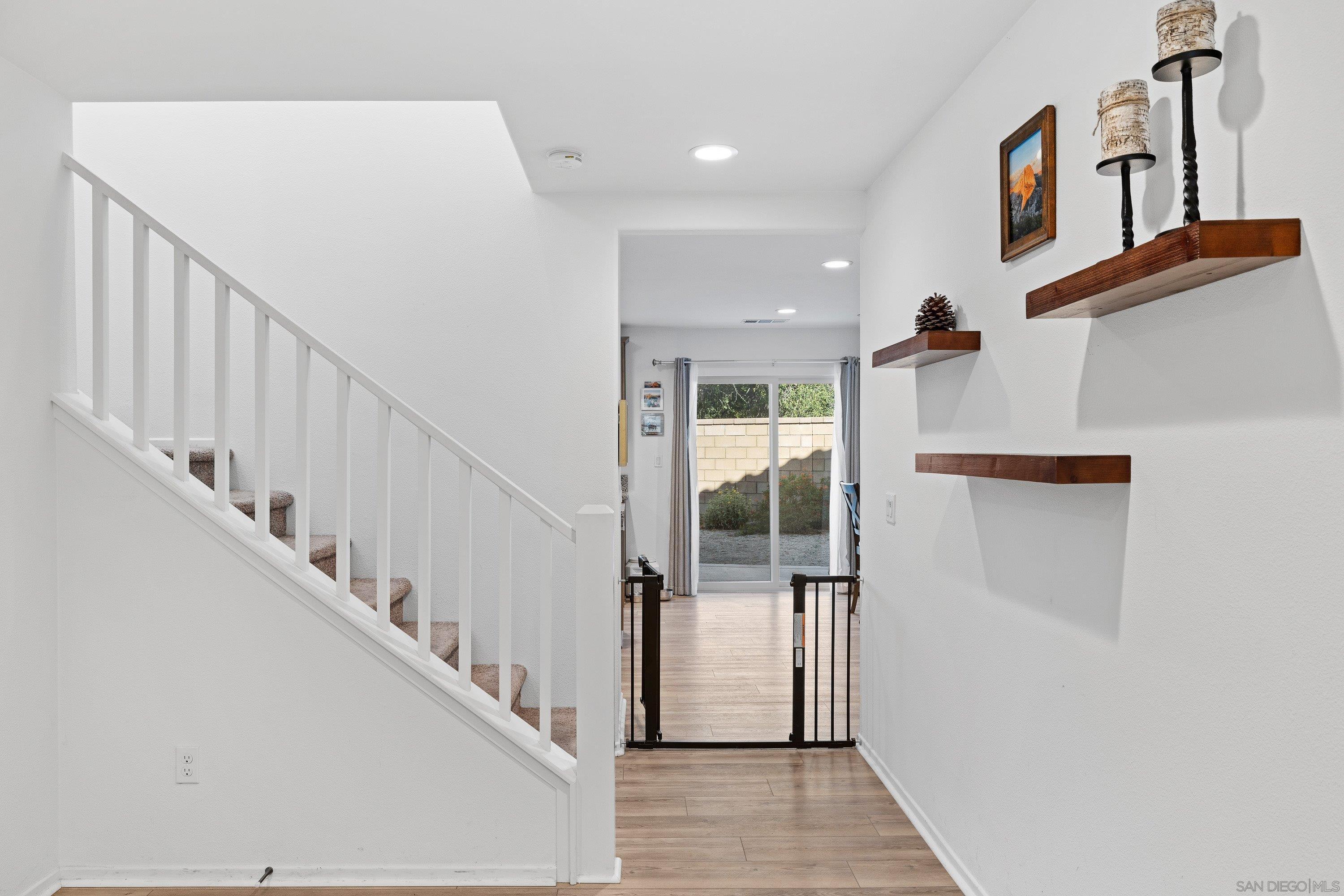 Detail Gallery Image 4 of 57 For 24060  Raptor Way, Lake Elsinore,  CA 92532 - 4 Beds | 2/1 Baths