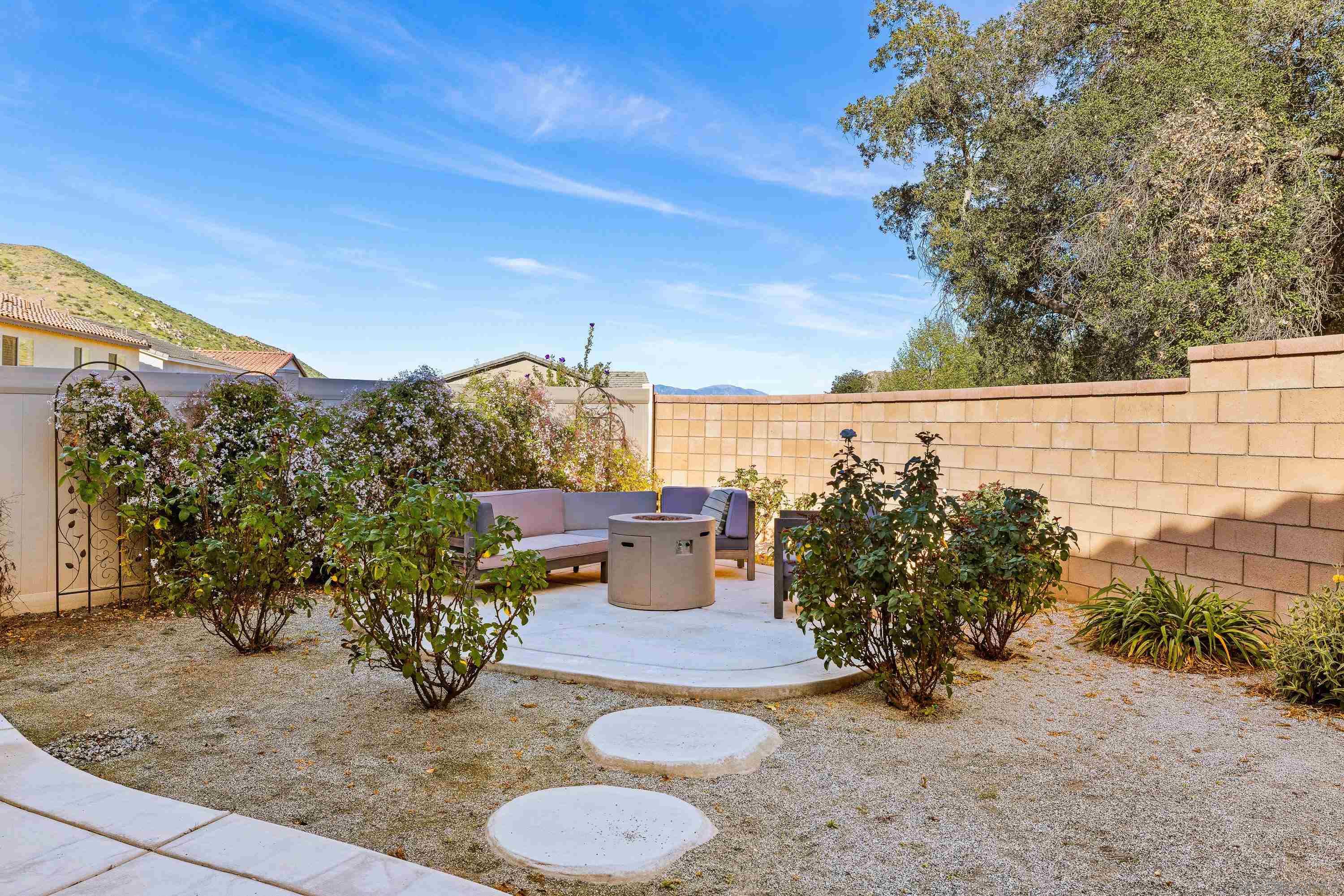 Detail Gallery Image 33 of 57 For 24060  Raptor Way, Lake Elsinore,  CA 92532 - 4 Beds | 2/1 Baths