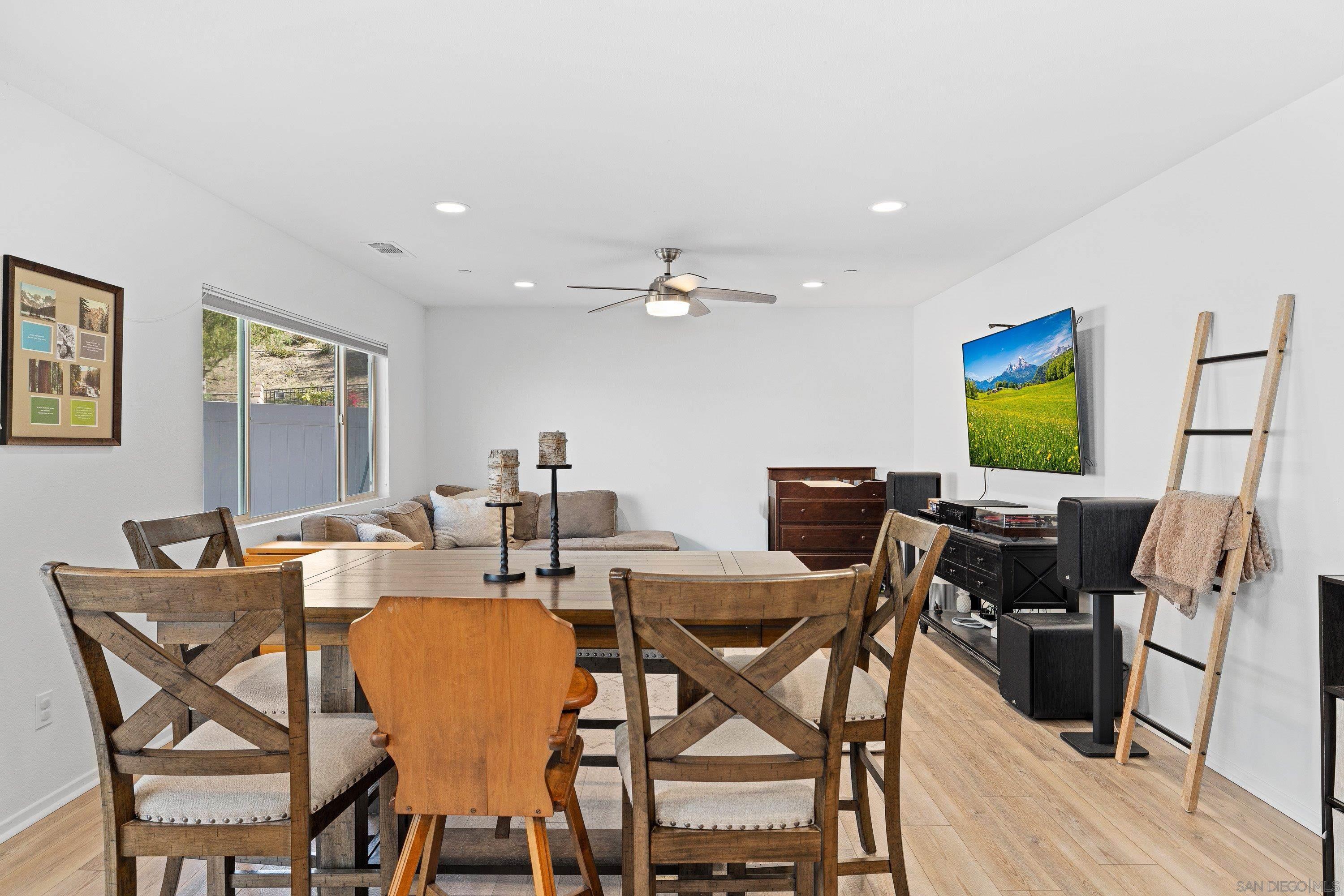 Detail Gallery Image 10 of 57 For 24060  Raptor Way, Lake Elsinore,  CA 92532 - 4 Beds | 2/1 Baths