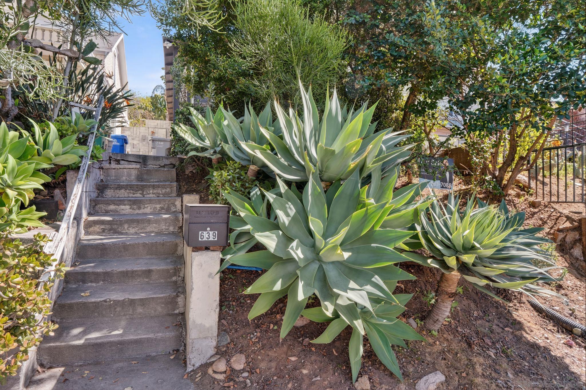 Front Image Thumbnail for SD260006113