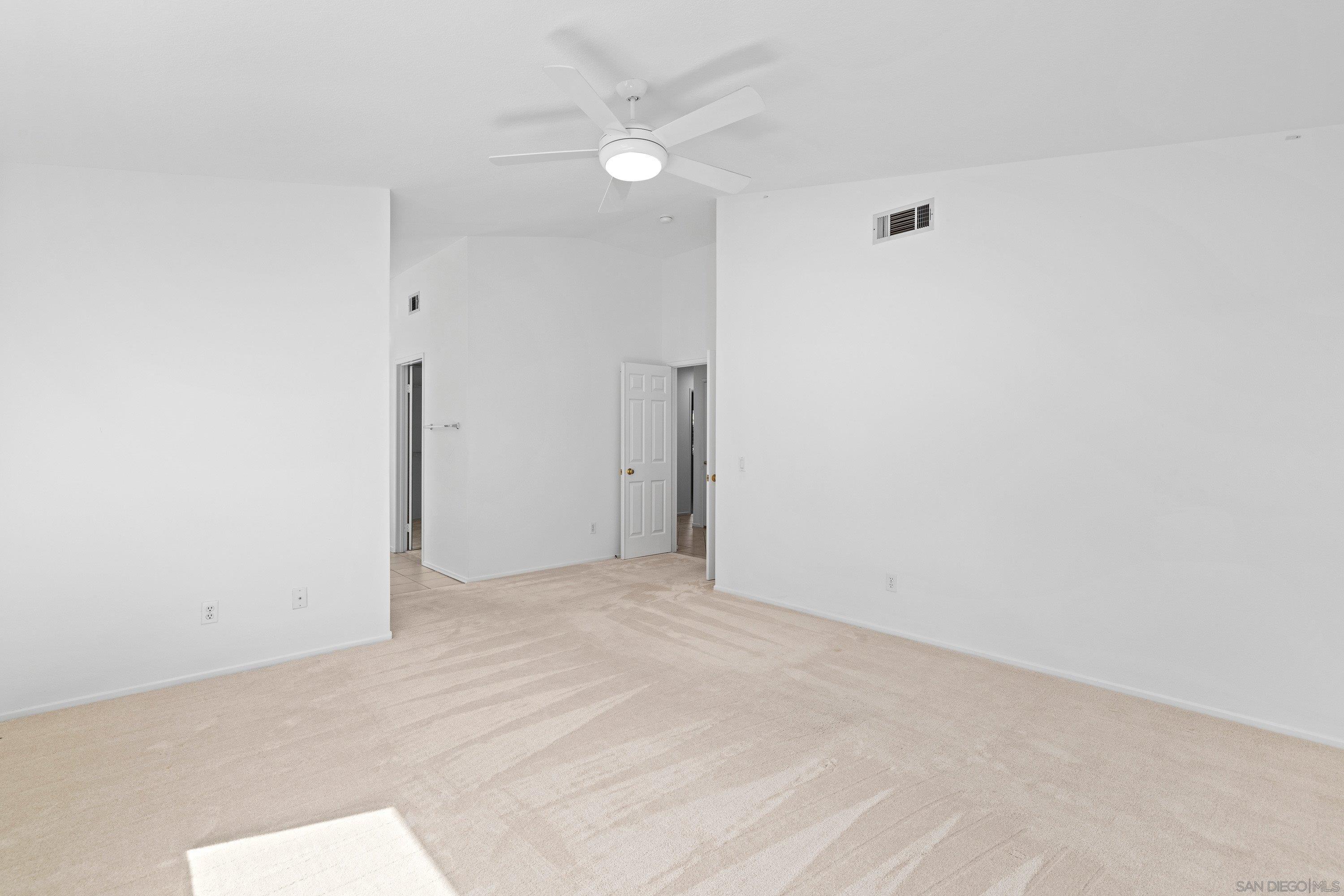 Detail Gallery Image 18 of 46 For 5761  Spur Ave, Oceanside,  CA 92057 - 4 Beds | 2 Baths