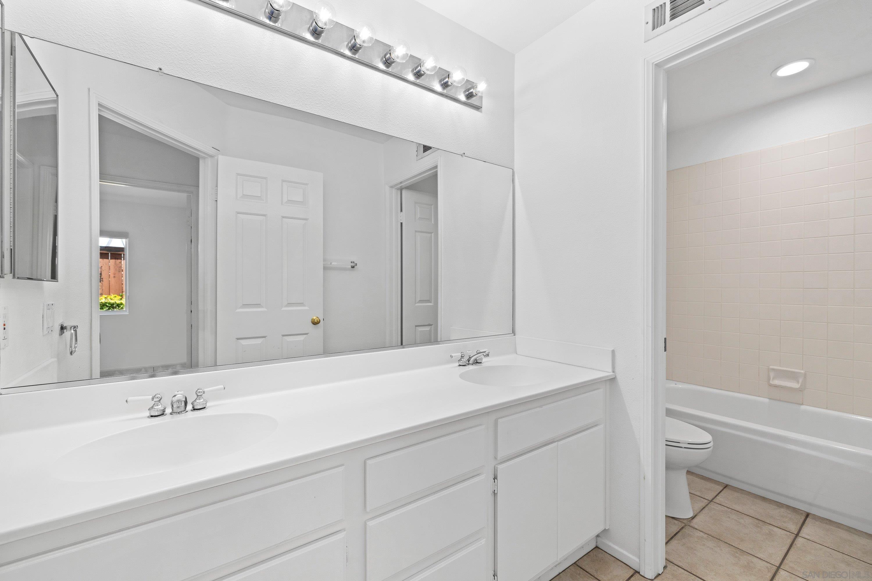 Detail Gallery Image 30 of 46 For 5761  Spur Ave, Oceanside,  CA 92057 - 4 Beds | 2 Baths