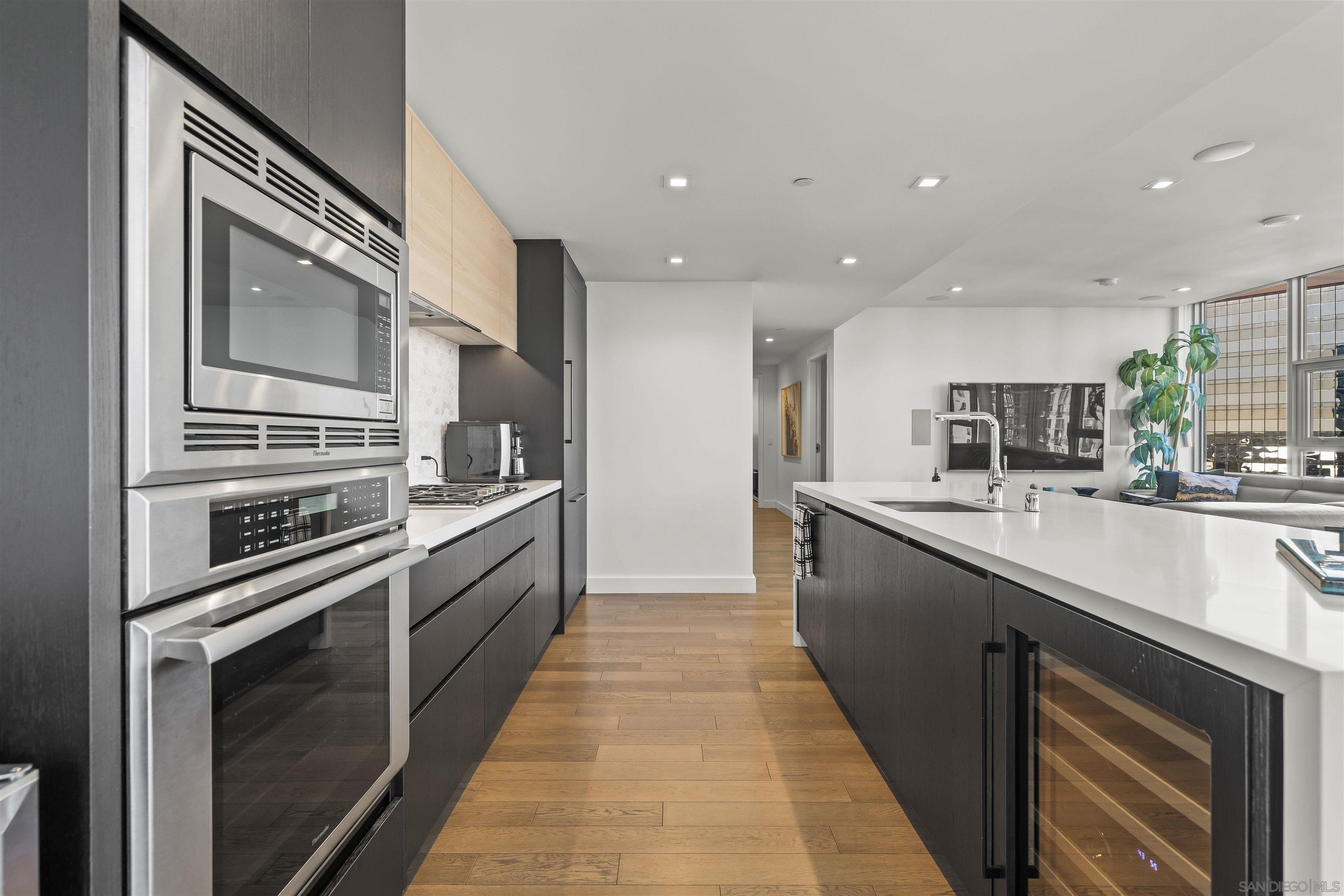 Detail Gallery Image 11 of 48 For 1388  Kettner Blvd  #1706,  San Diego,  CA 92101 - 2 Beds | 2 Baths