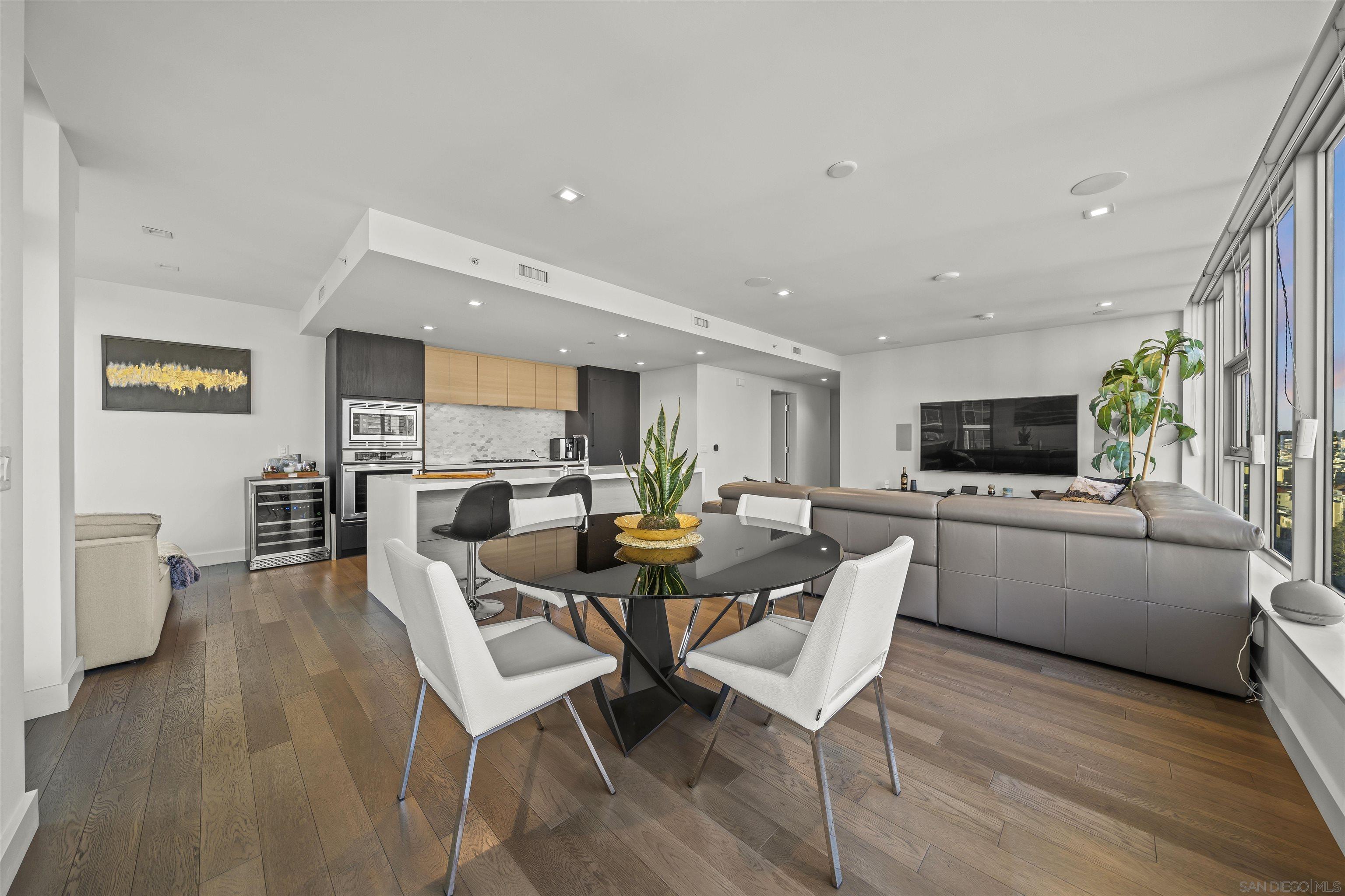 Detail Gallery Image 16 of 48 For 1388  Kettner Blvd  #1706,  San Diego,  CA 92101 - 2 Beds | 2 Baths