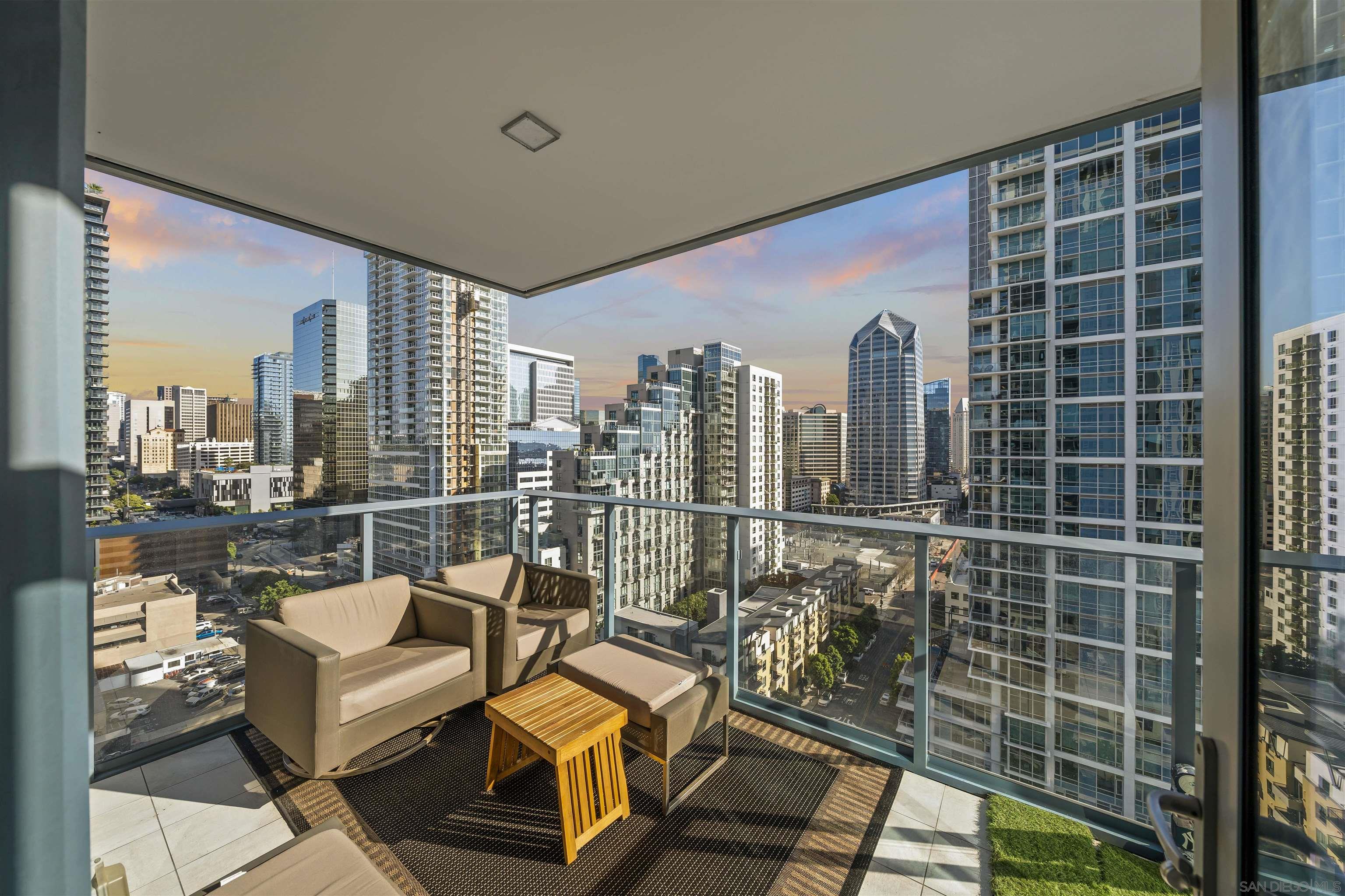 Detail Gallery Image 19 of 48 For 1388  Kettner Blvd  #1706,  San Diego,  CA 92101 - 2 Beds | 2 Baths