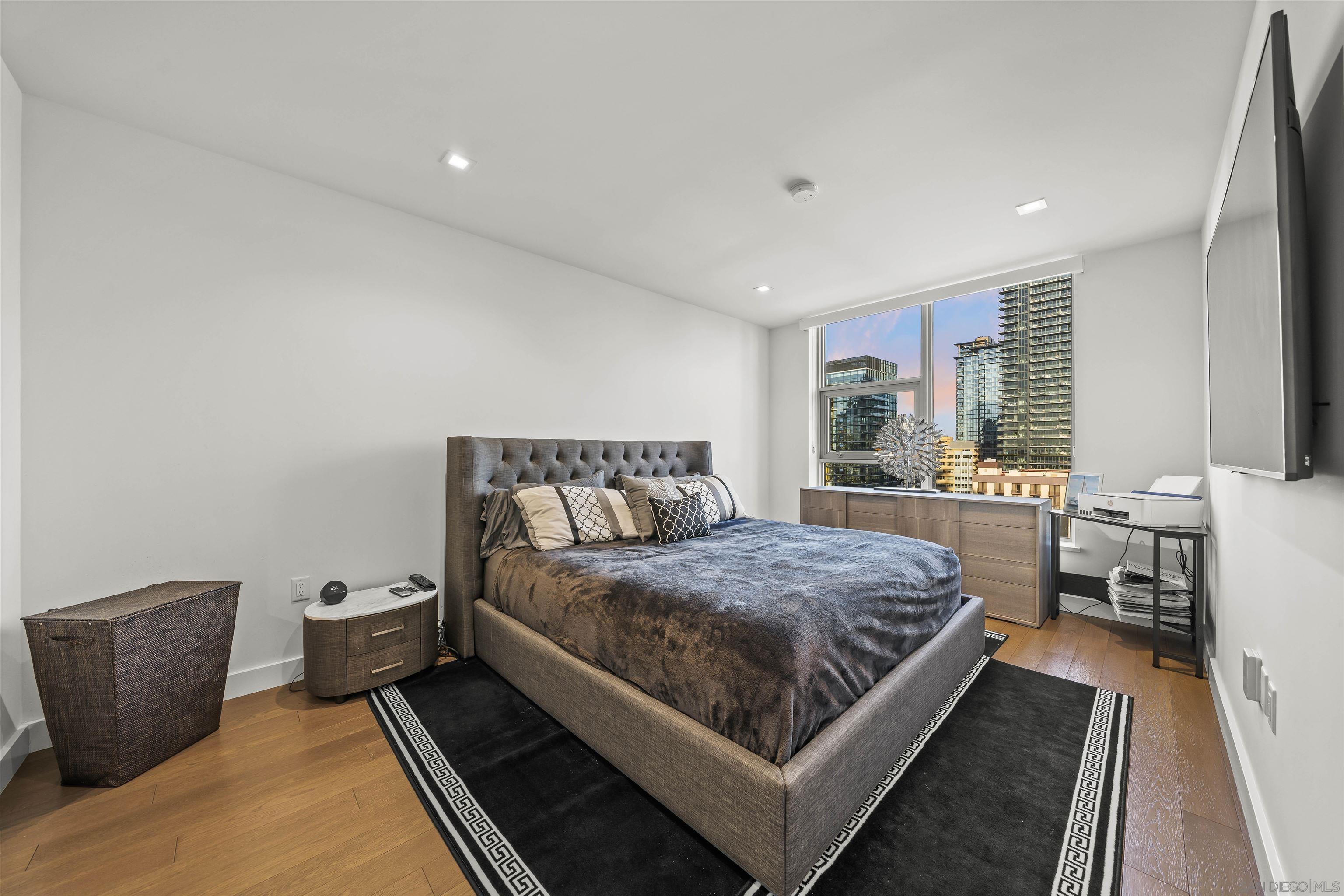 Detail Gallery Image 24 of 48 For 1388  Kettner Blvd  #1706,  San Diego,  CA 92101 - 2 Beds | 2 Baths