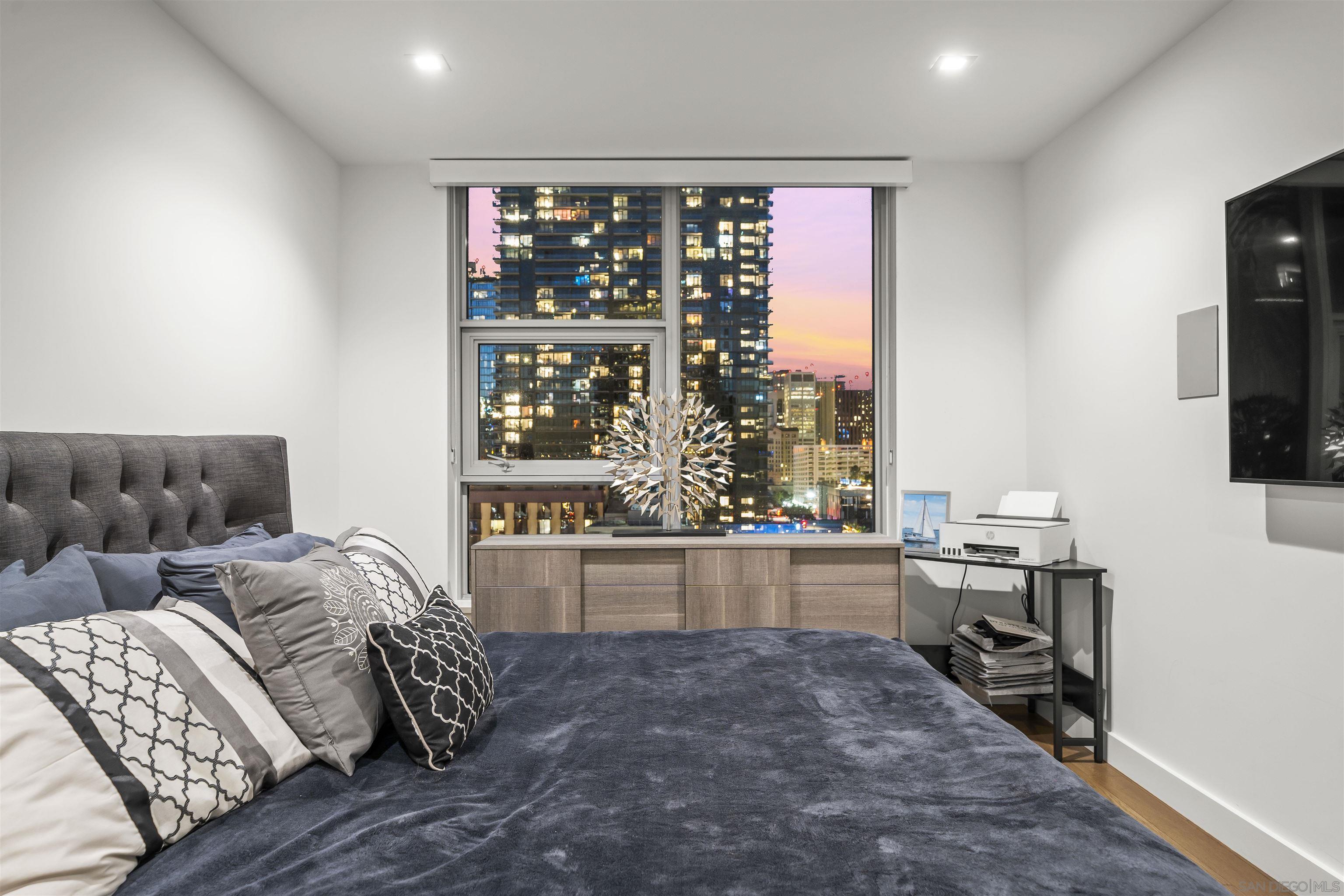 Detail Gallery Image 26 of 48 For 1388  Kettner Blvd  #1706,  San Diego,  CA 92101 - 2 Beds | 2 Baths