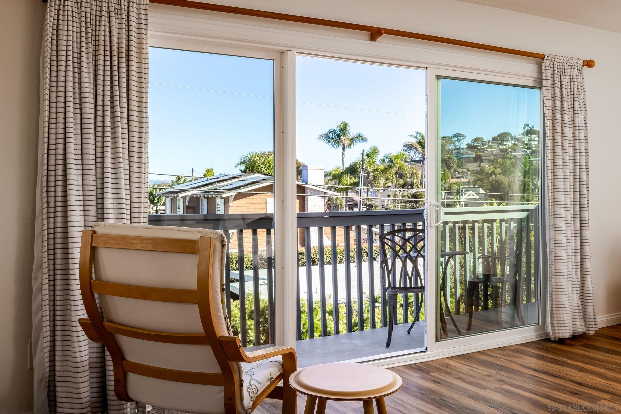 Detail Gallery Image 20 of 31 For 2721  Camino Del Mar, Del Mar,  CA 92014 - 2 Beds | 2 Baths