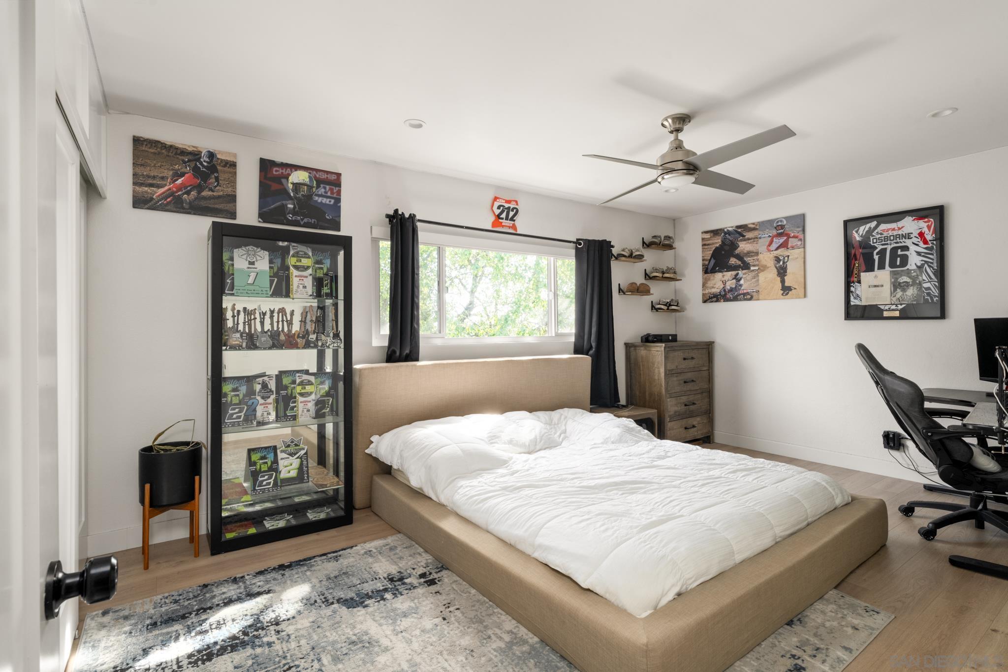 Detail Gallery Image 20 of 36 For 2927  Levante St, Carlsbad,  CA 92009 - 4 Beds | 2/1 Baths