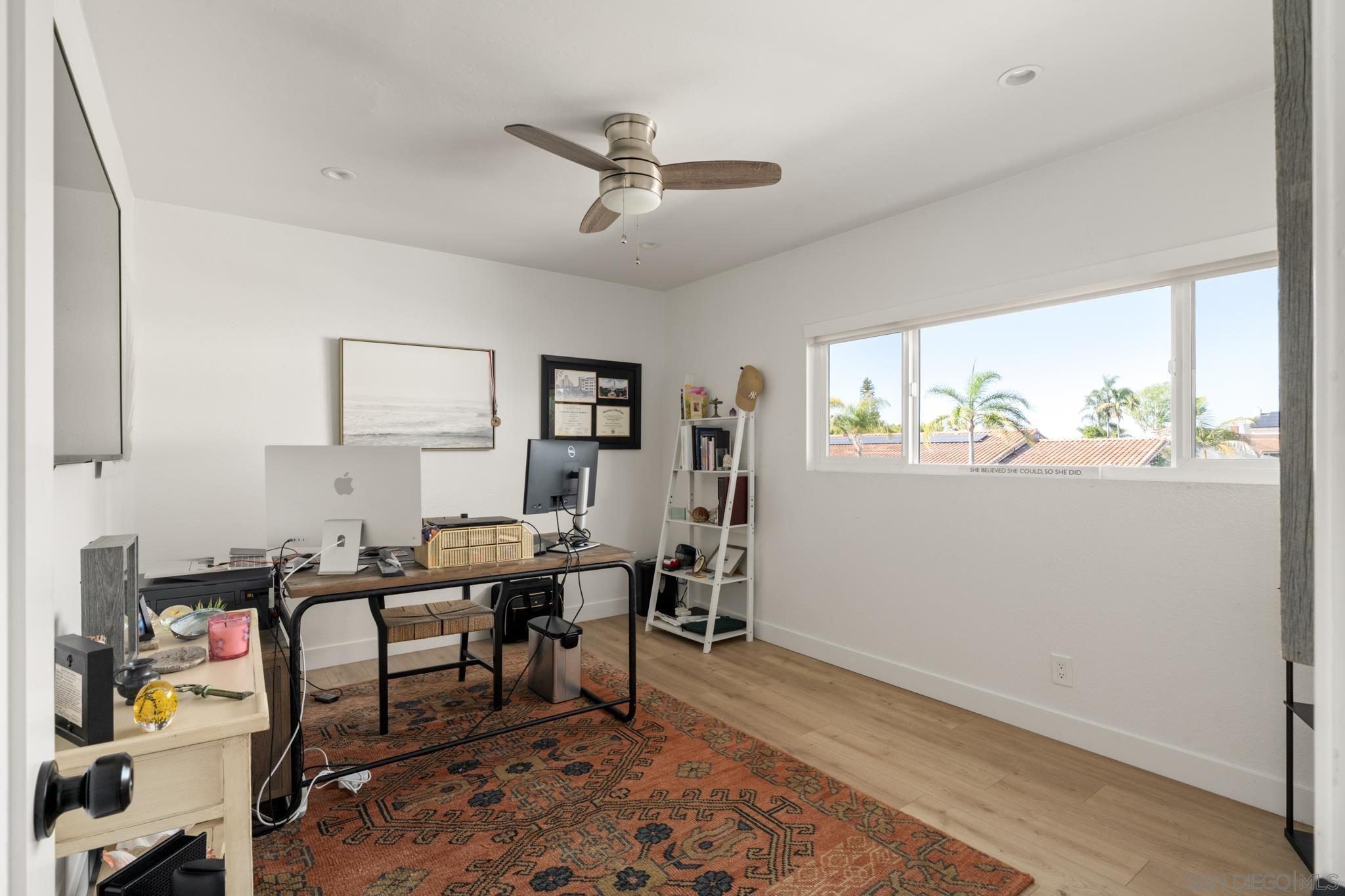 Detail Gallery Image 21 of 36 For 2927  Levante St, Carlsbad,  CA 92009 - 4 Beds | 2/1 Baths