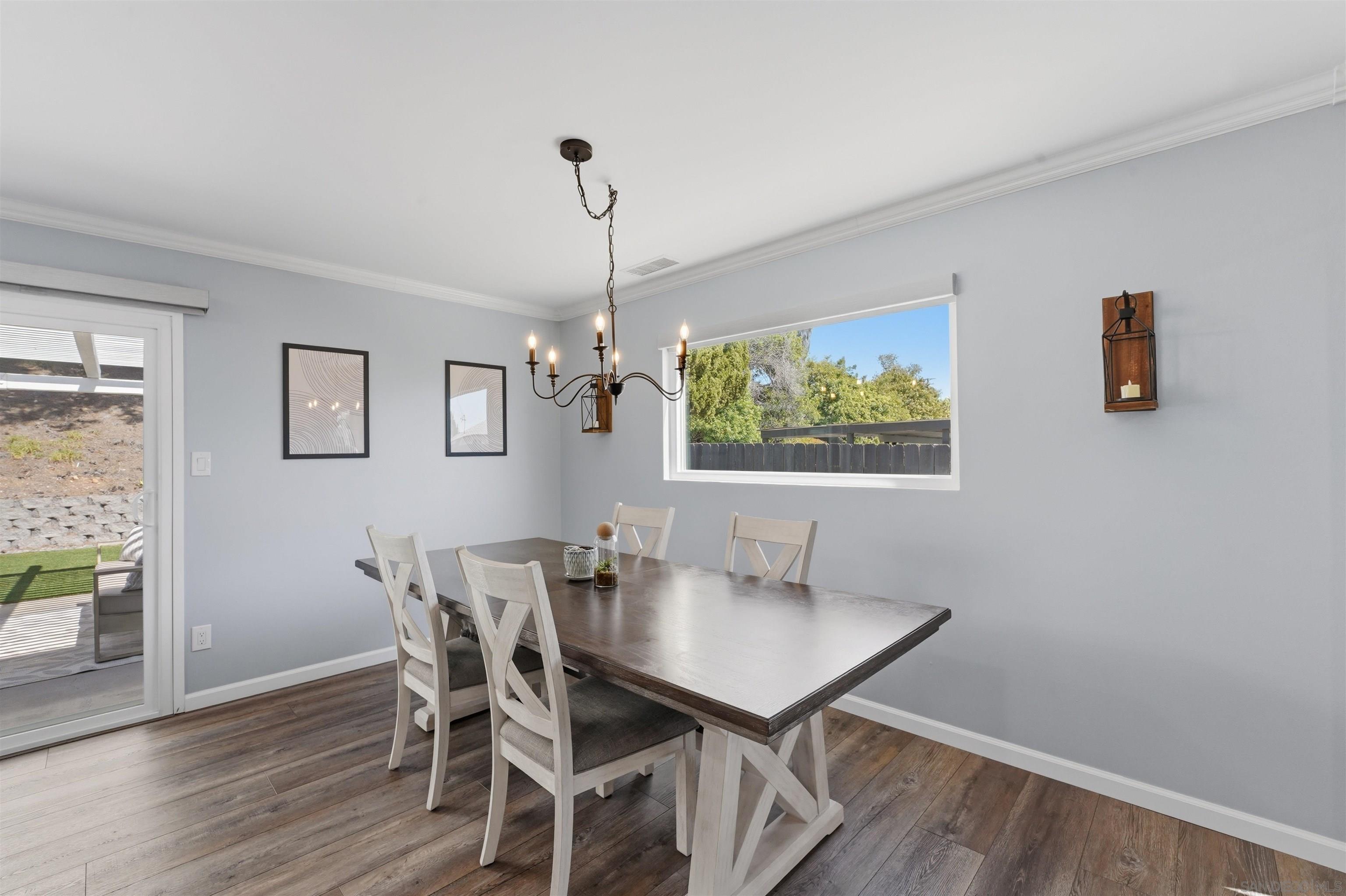 Detail Gallery Image 16 of 53 For 8182  Beaver Lake Dr, San Diego,  CA 92119 - 3 Beds | 2 Baths