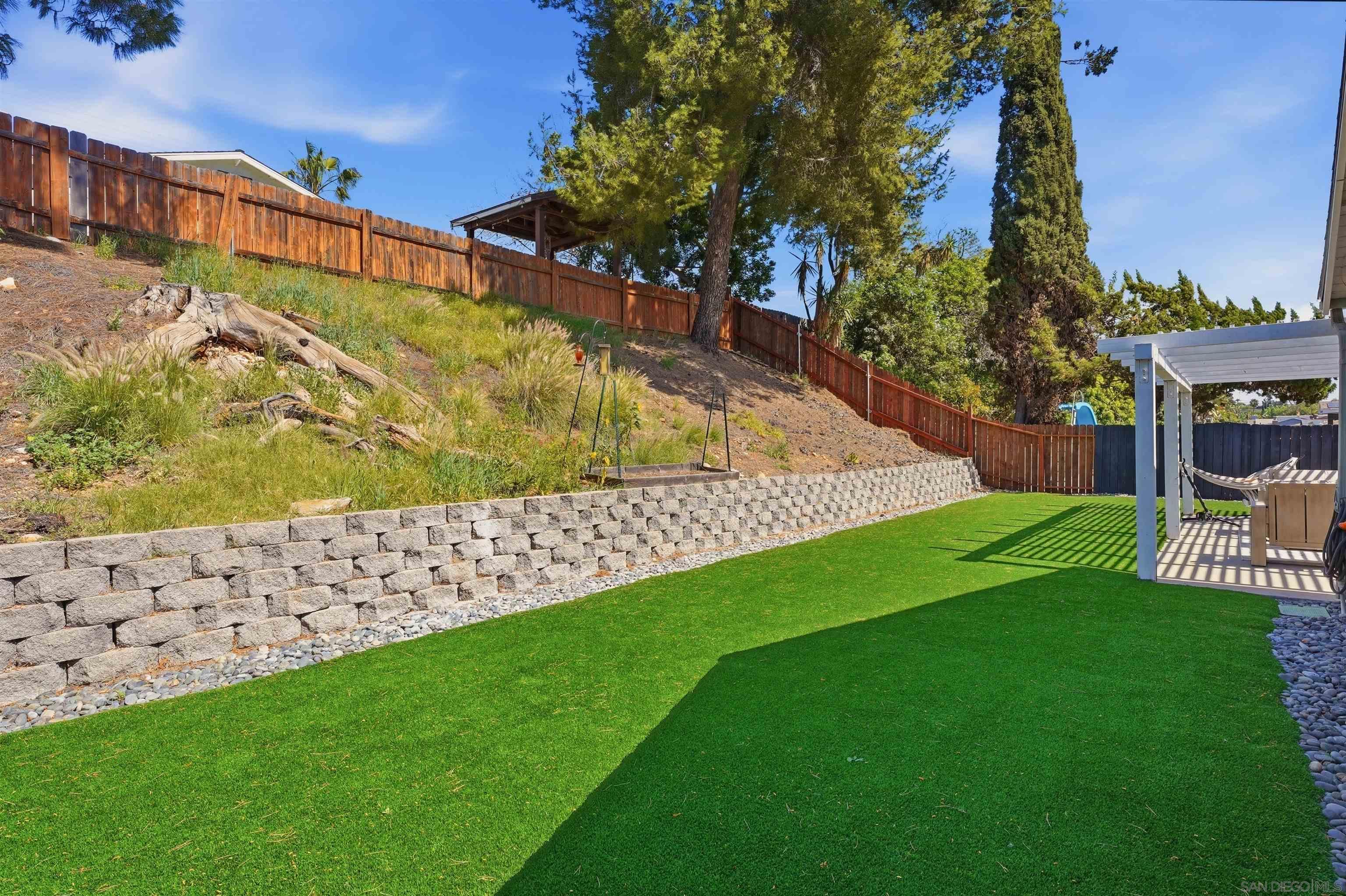 Detail Gallery Image 35 of 53 For 8182  Beaver Lake Dr, San Diego,  CA 92119 - 3 Beds | 2 Baths