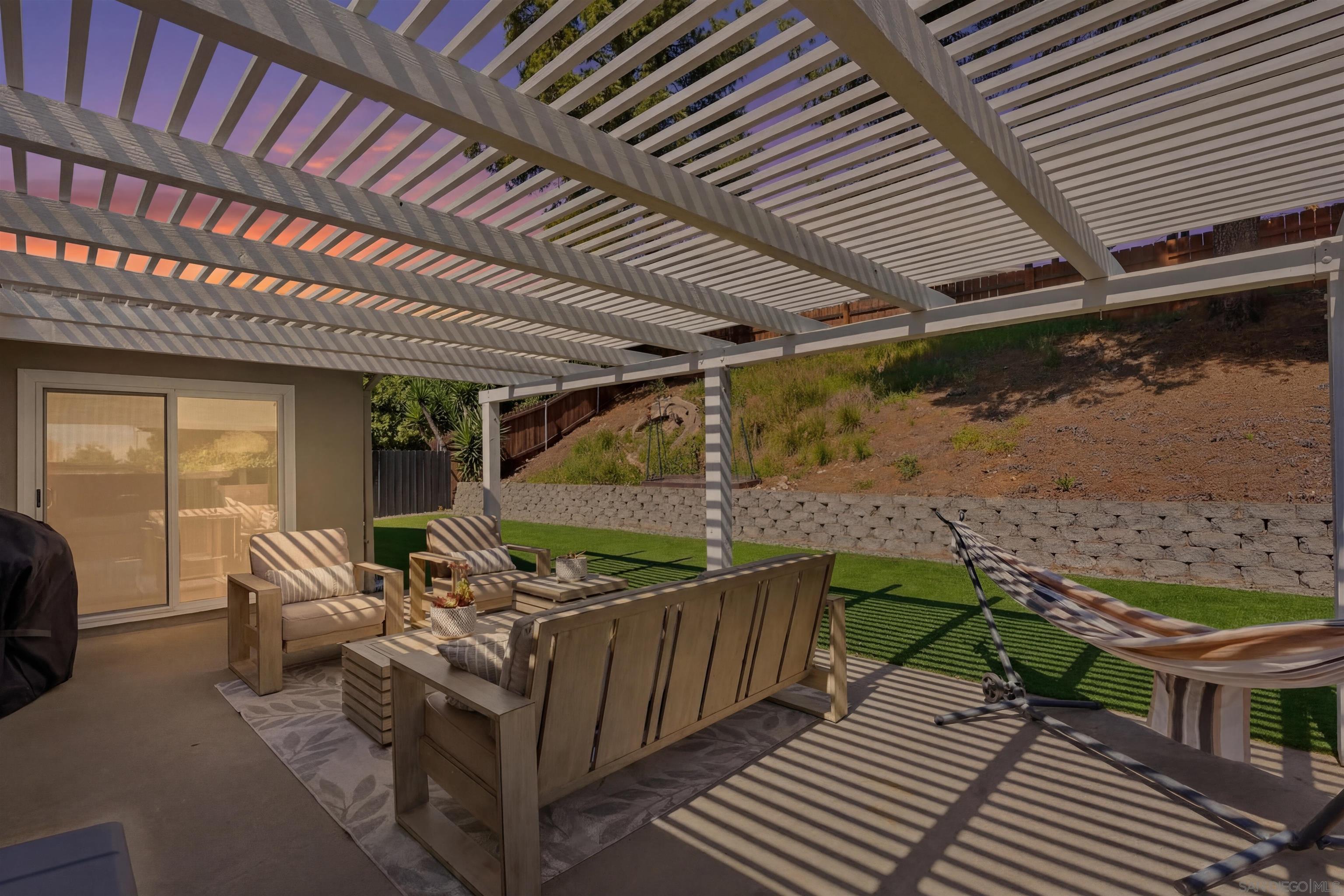 Detail Gallery Image 40 of 53 For 8182  Beaver Lake Dr, San Diego,  CA 92119 - 3 Beds | 2 Baths