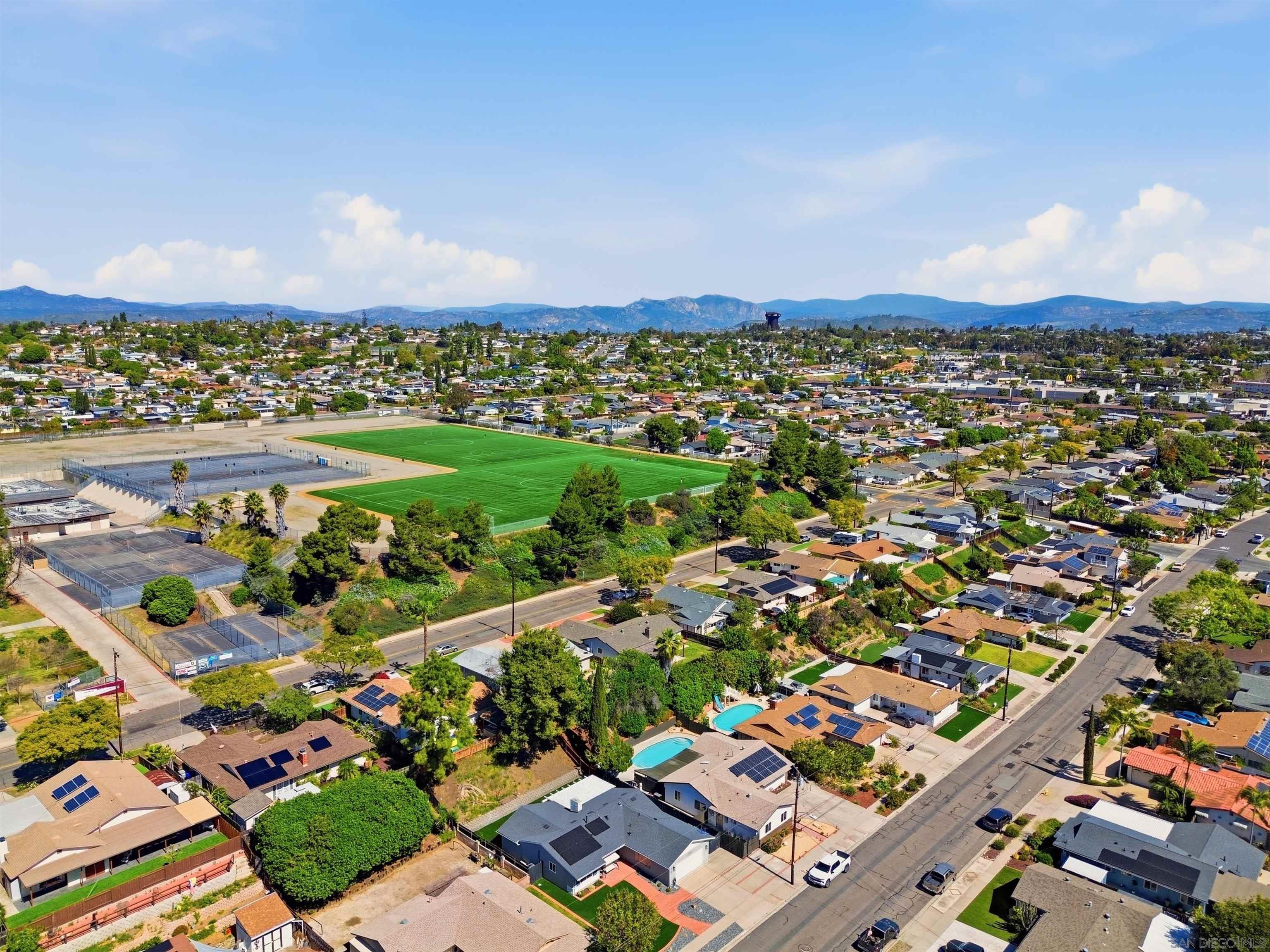 Detail Gallery Image 48 of 53 For 8182  Beaver Lake Dr, San Diego,  CA 92119 - 3 Beds | 2 Baths