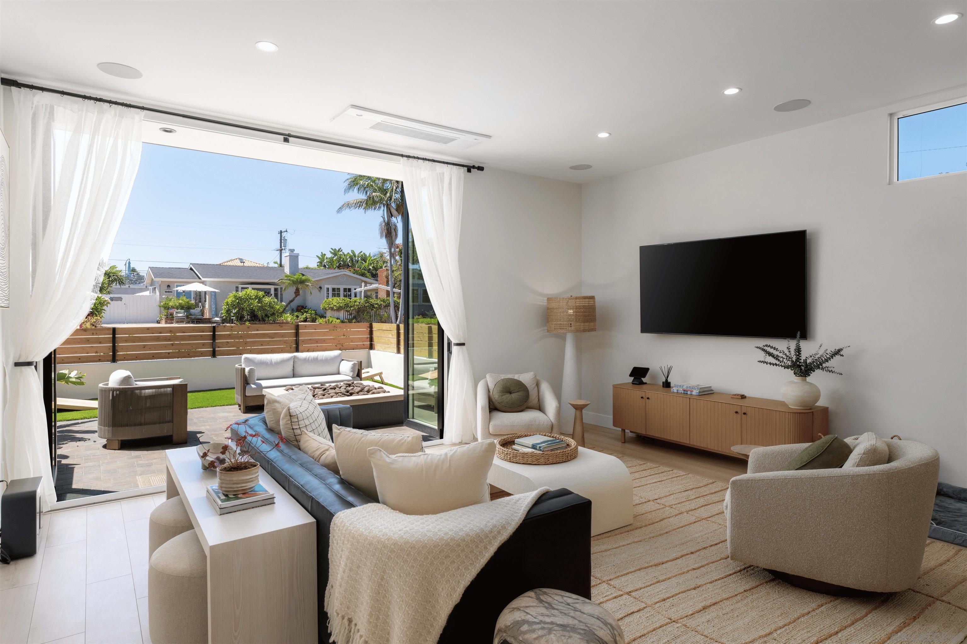 Detail Gallery Image 15 of 40 For 5140  Los Robles Dr, Carlsbad,  CA 92008 - – Beds | – Baths