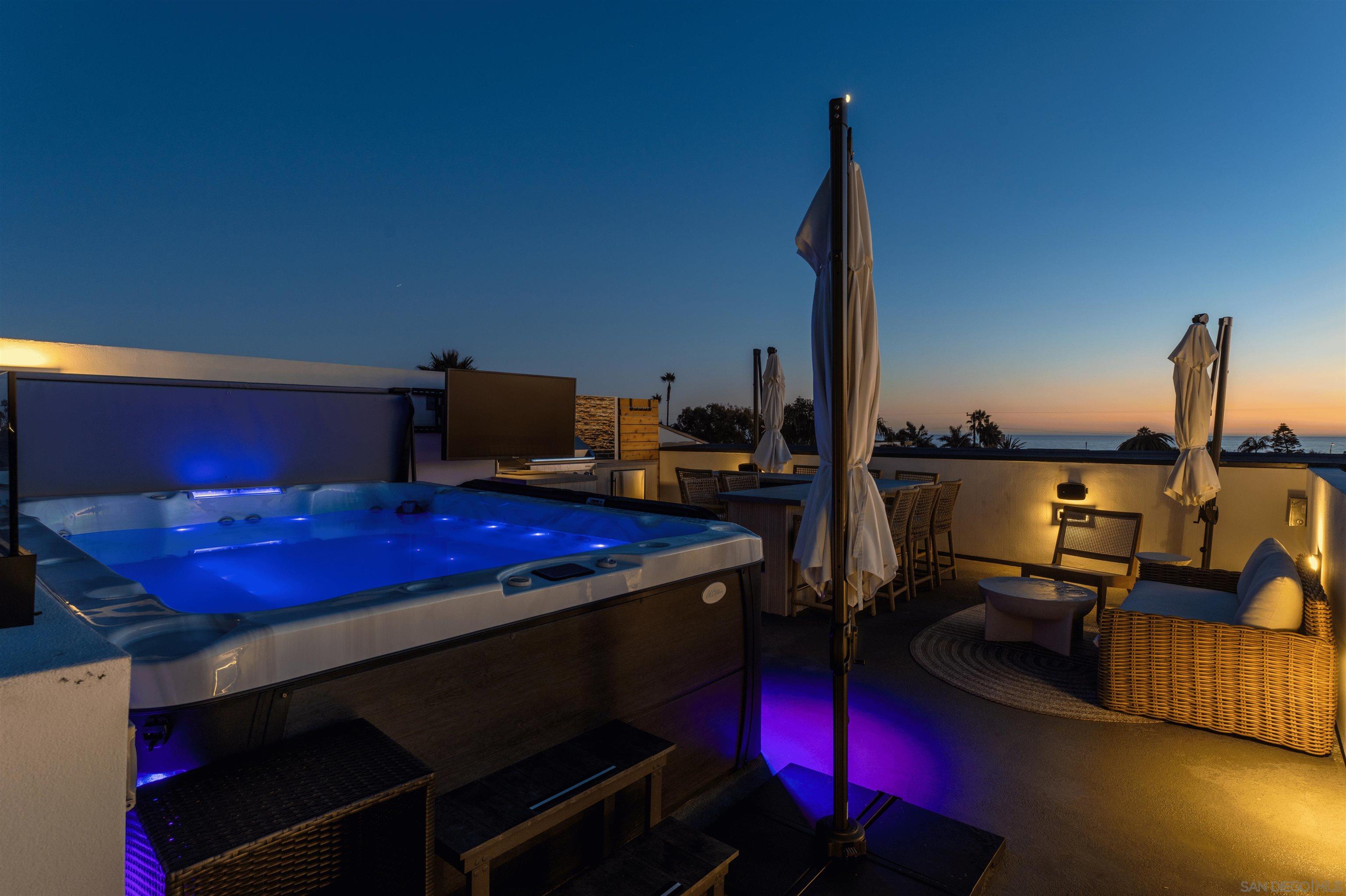 Detail Gallery Image 9 of 40 For 5140  Los Robles Dr, Carlsbad,  CA 92008 - – Beds | – Baths