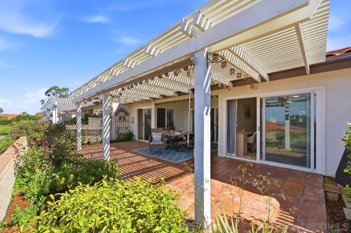 Detail Gallery Image 21 of 27 For 6733  Hyacinth, Carlsbad,  CA 92011 - 2 Beds | 2 Baths