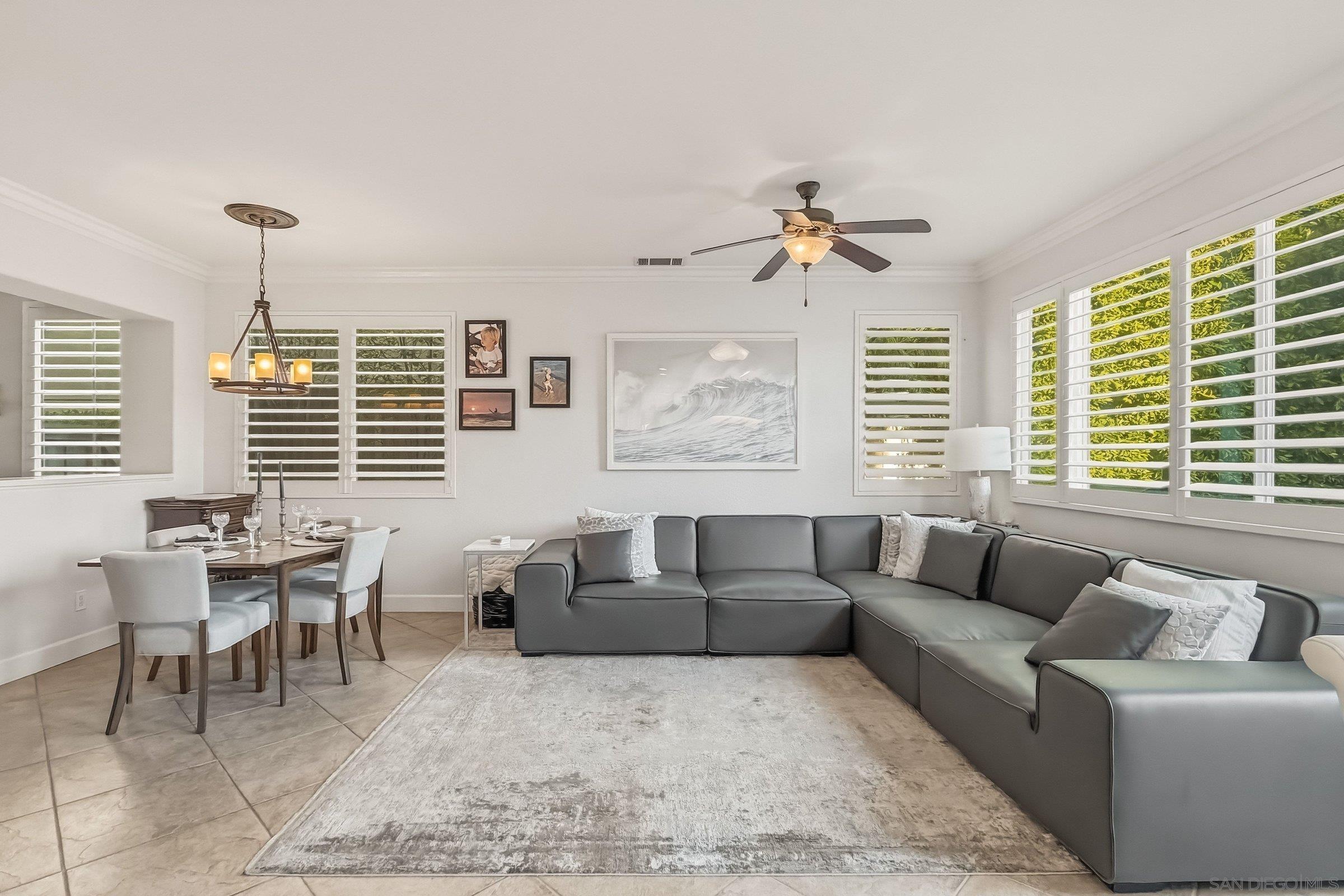 Detail Gallery Image 11 of 33 For 8283  Bryn Glen Way, San Diego,  CA 92129 - 3 Beds | 2/1 Baths