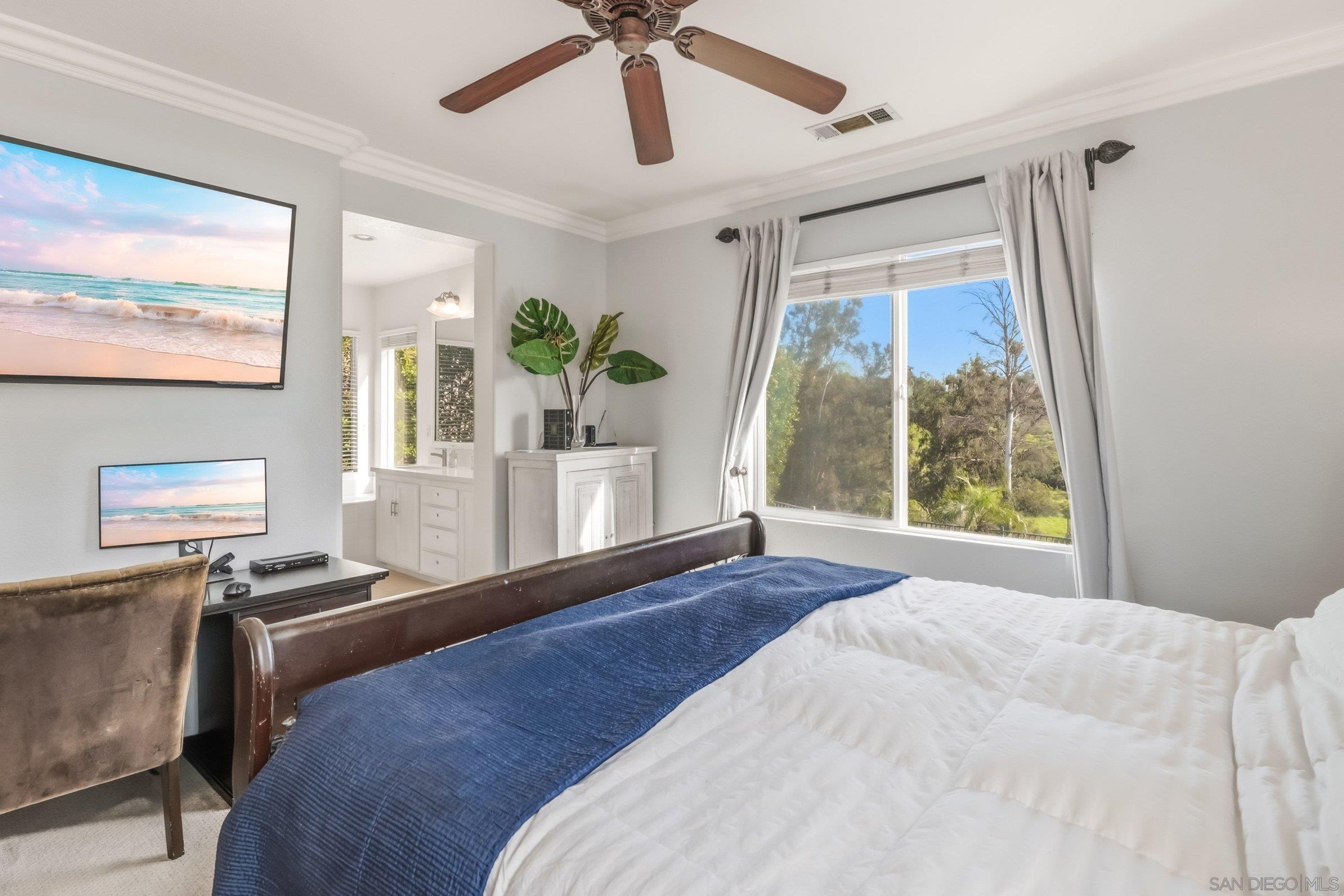 Detail Gallery Image 16 of 33 For 8283  Bryn Glen Way, San Diego,  CA 92129 - 3 Beds | 2/1 Baths