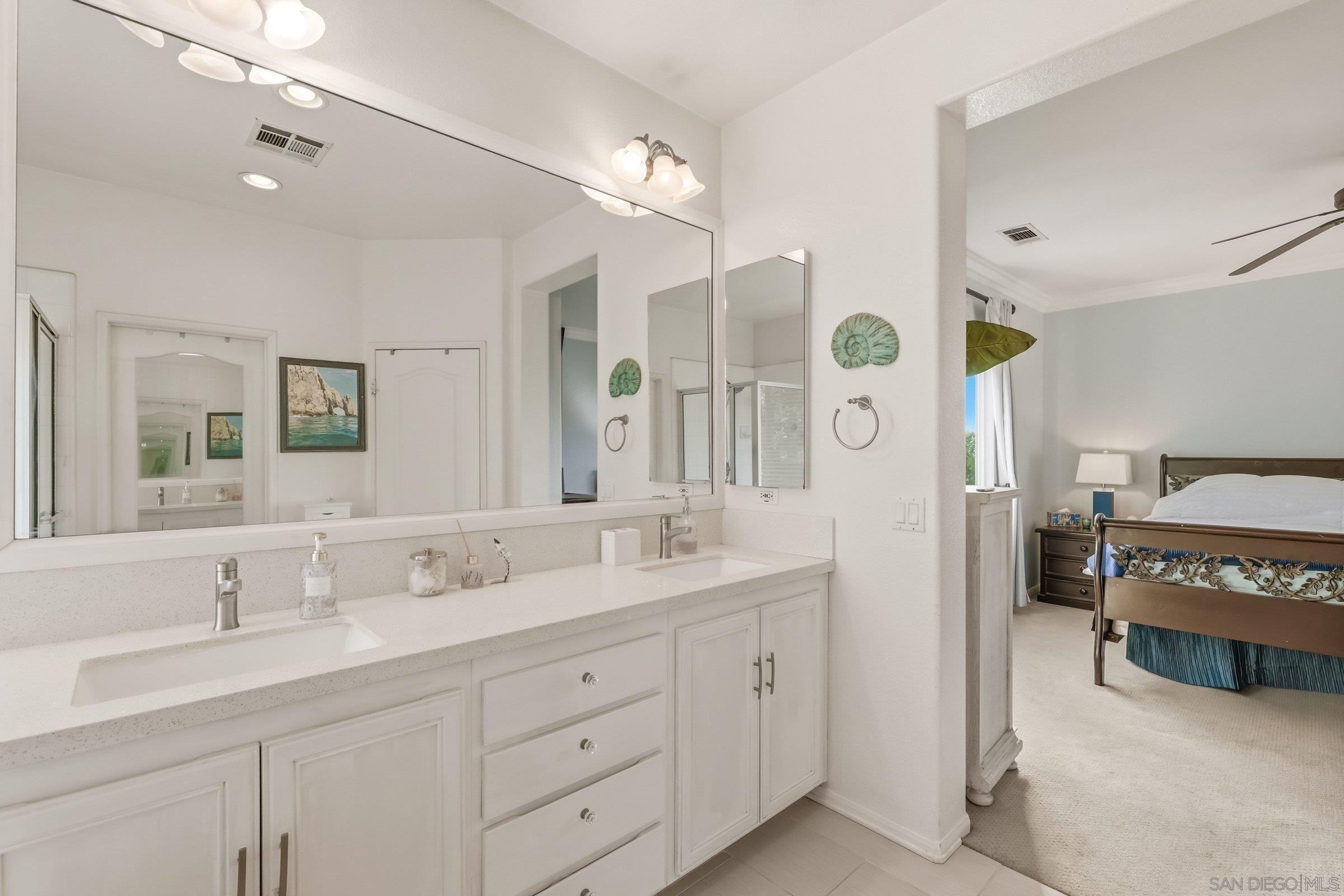 Detail Gallery Image 18 of 33 For 8283  Bryn Glen Way, San Diego,  CA 92129 - 3 Beds | 2/1 Baths