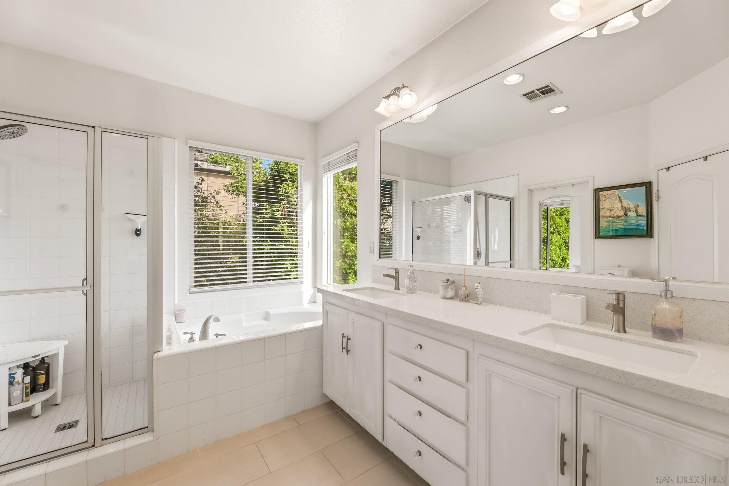 Detail Gallery Image 20 of 33 For 8283  Bryn Glen Way, San Diego,  CA 92129 - 3 Beds | 2/1 Baths