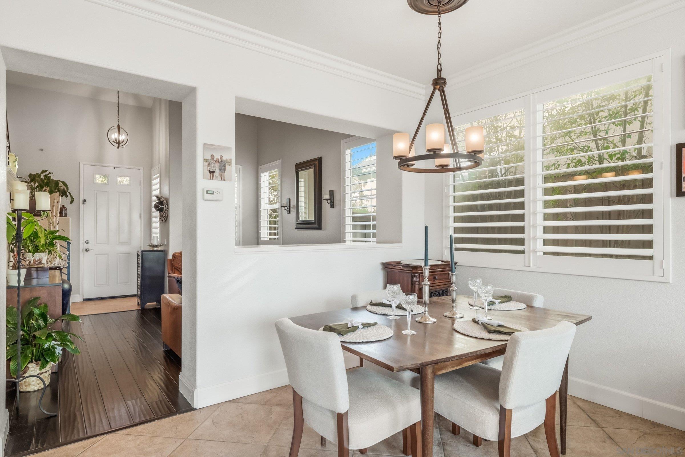 Detail Gallery Image 9 of 33 For 8283  Bryn Glen Way, San Diego,  CA 92129 - 3 Beds | 2/1 Baths