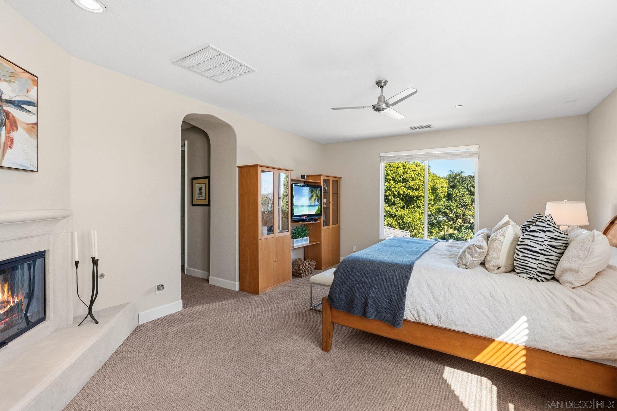 Detail Gallery Image 23 of 48 For 17117  Tallow Tree Lane, San Diego,  CA 92127 - 6 Beds | 5/1 Baths