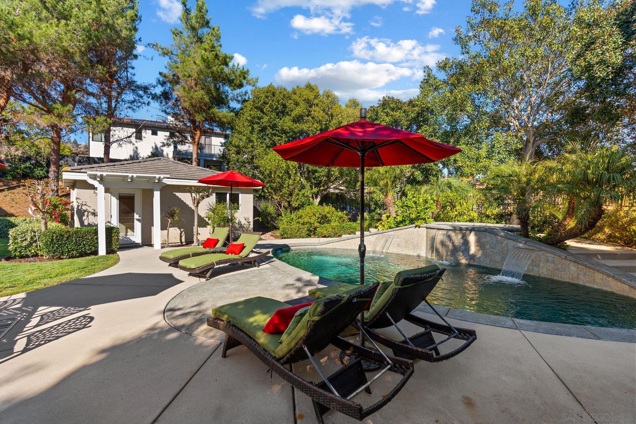 Detail Gallery Image 33 of 48 For 17117  Tallow Tree Lane, San Diego,  CA 92127 - 6 Beds | 5/1 Baths